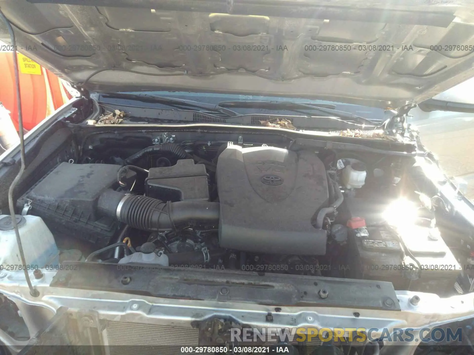 10 Photograph of a damaged car 3TMCZ5AN0KM284658 TOYOTA TACOMA 4WD 2019