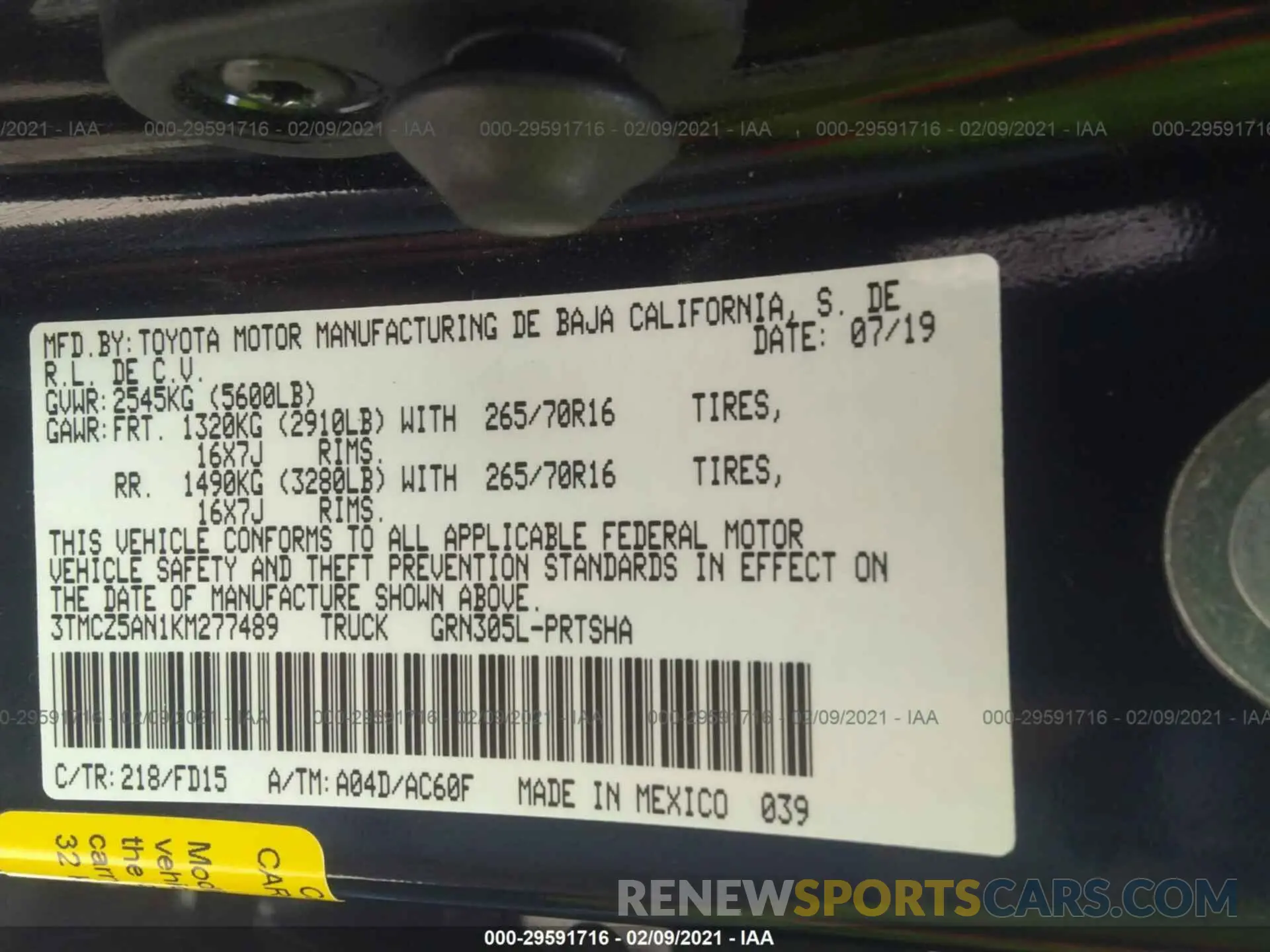 9 Photograph of a damaged car 3TMCZ5AN1KM277489 TOYOTA TACOMA 4WD 2019