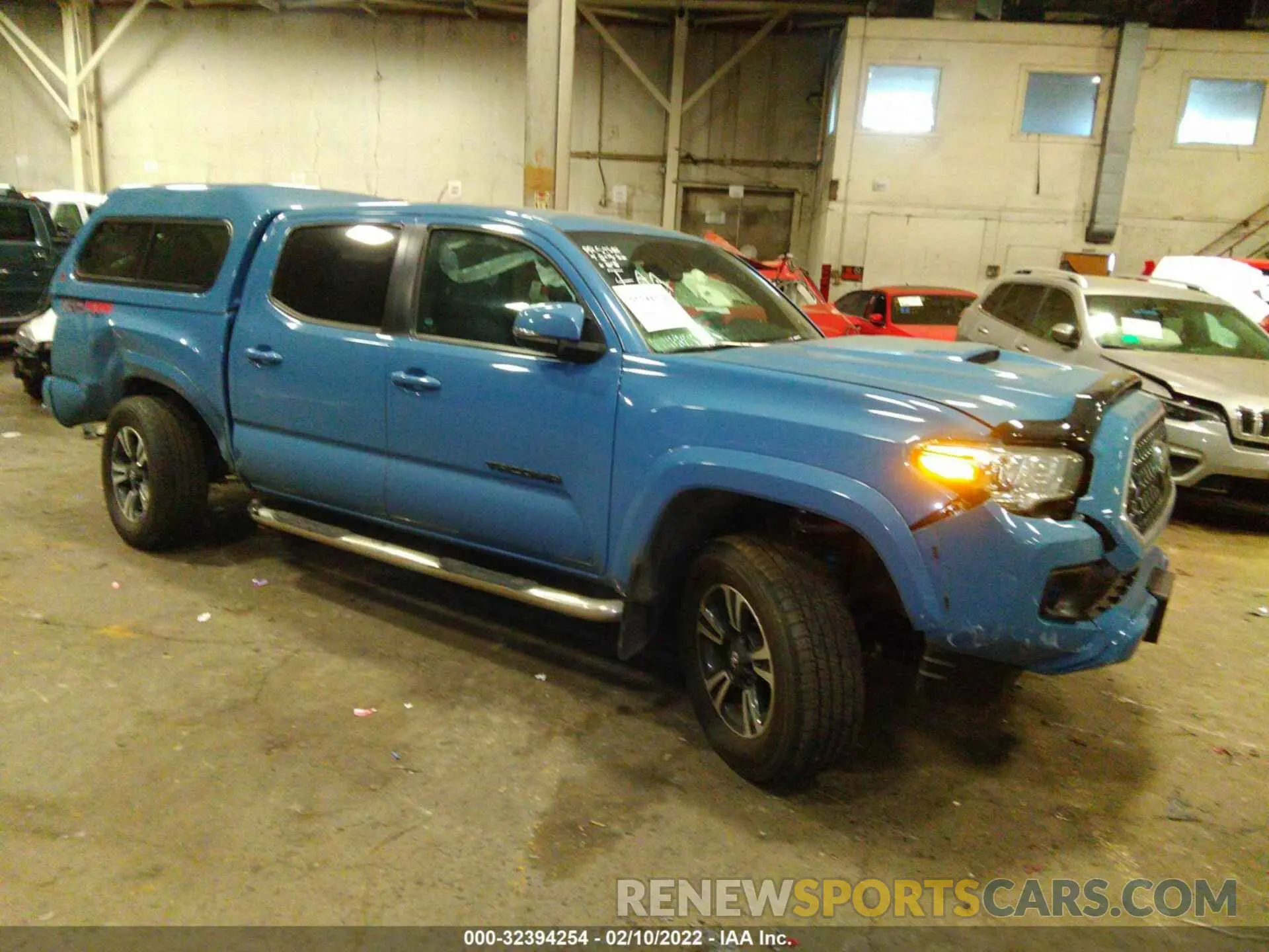 1 Photograph of a damaged car 3TMCZ5AN2KM199711 TOYOTA TACOMA 4WD 2019