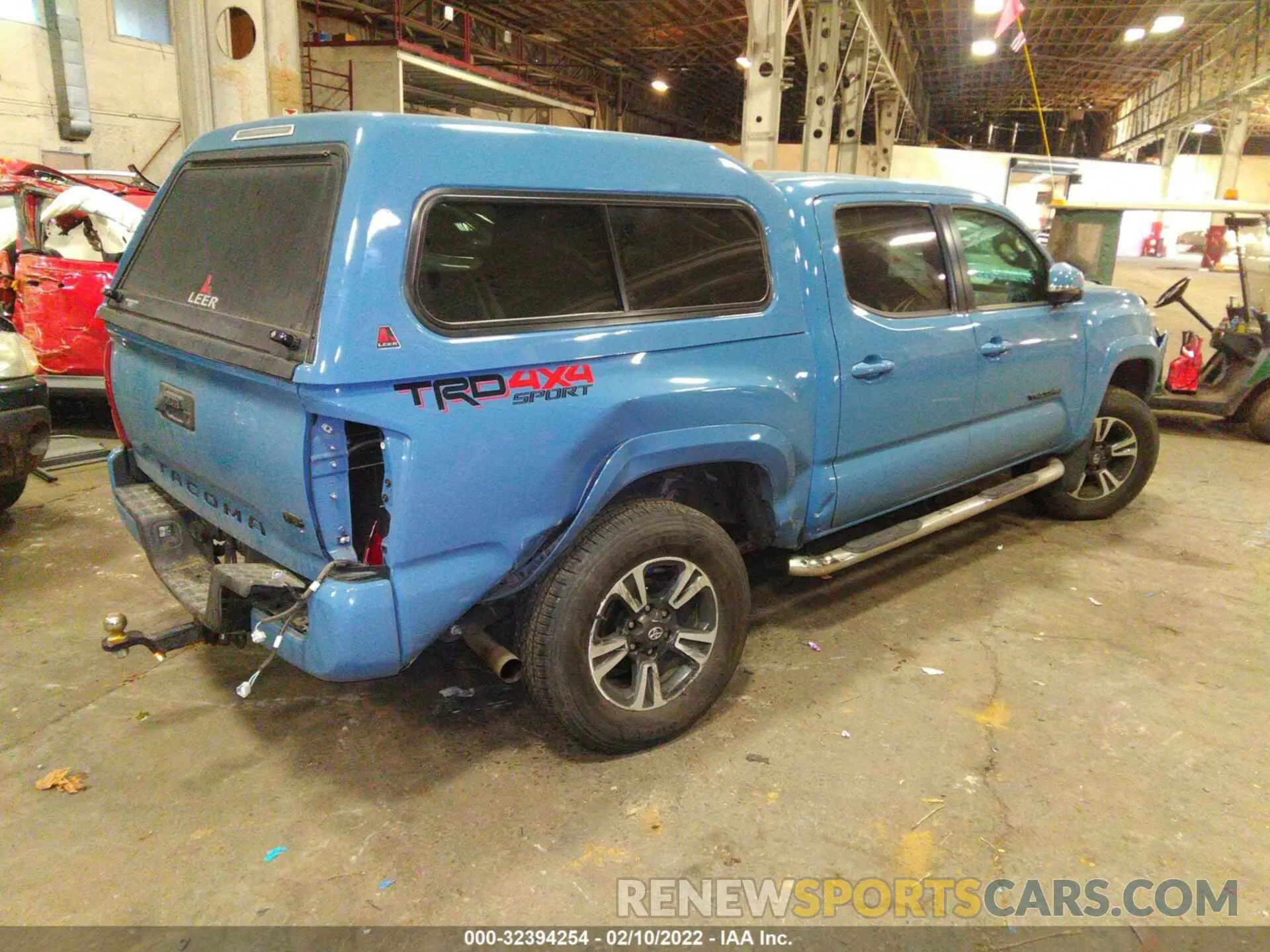 4 Photograph of a damaged car 3TMCZ5AN2KM199711 TOYOTA TACOMA 4WD 2019