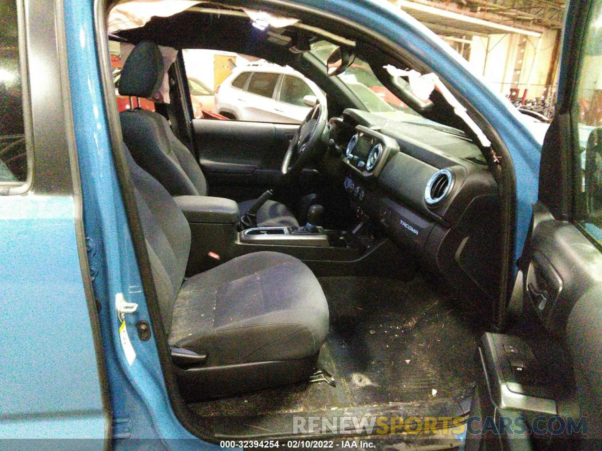 5 Photograph of a damaged car 3TMCZ5AN2KM199711 TOYOTA TACOMA 4WD 2019