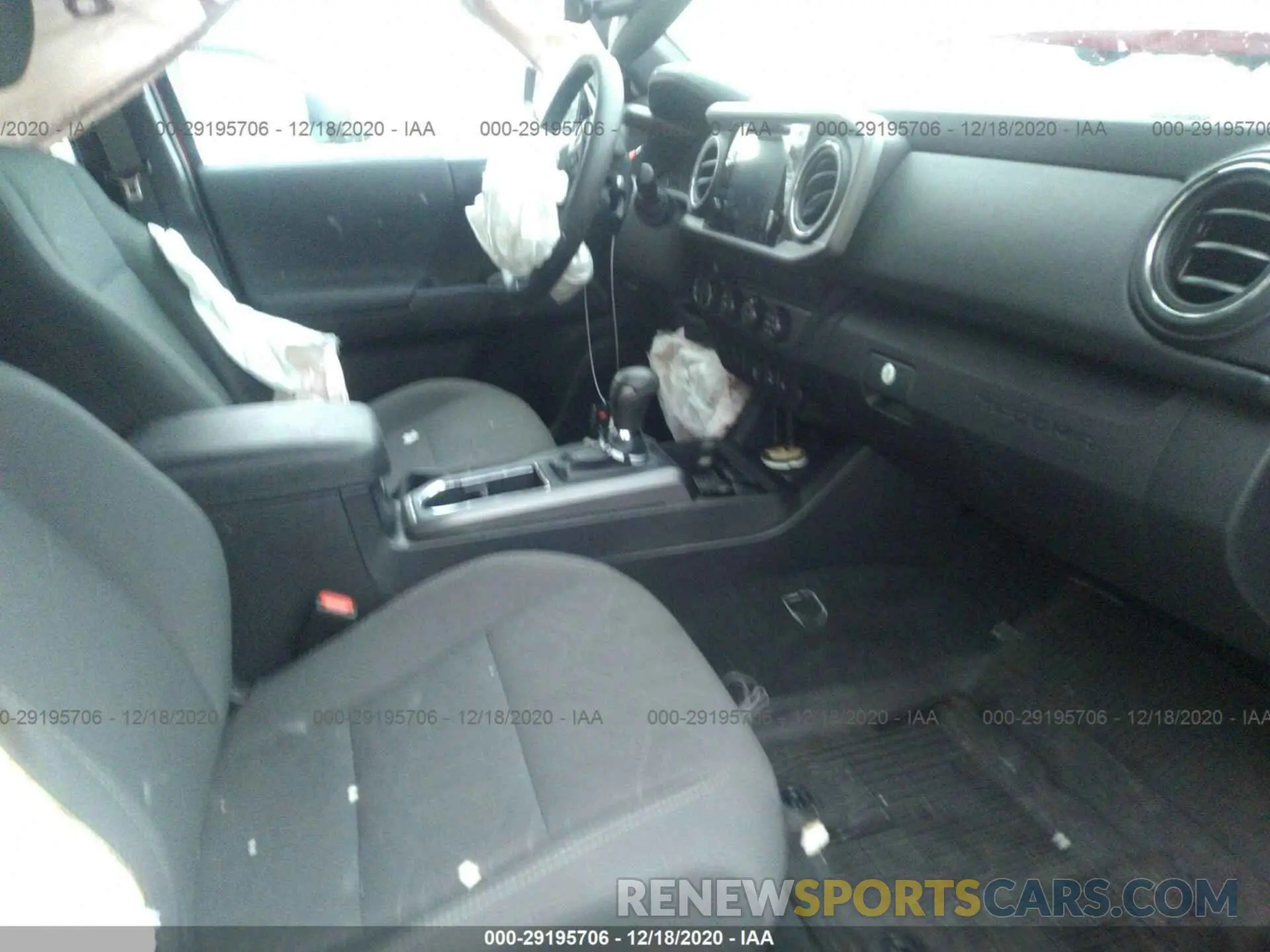 5 Photograph of a damaged car 3TMCZ5AN2KM241259 TOYOTA TACOMA 4WD 2019