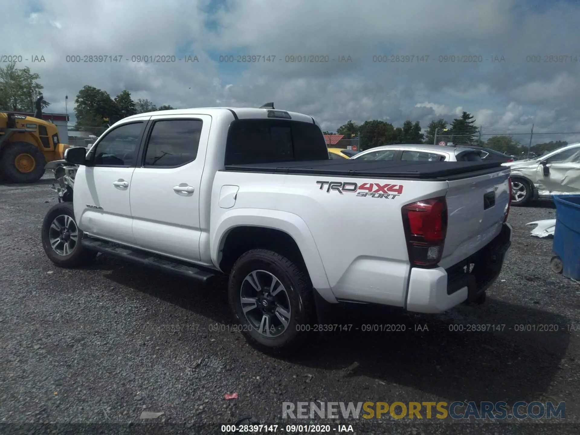 3 Photograph of a damaged car 3TMCZ5AN3KM191584 TOYOTA TACOMA 4WD 2019