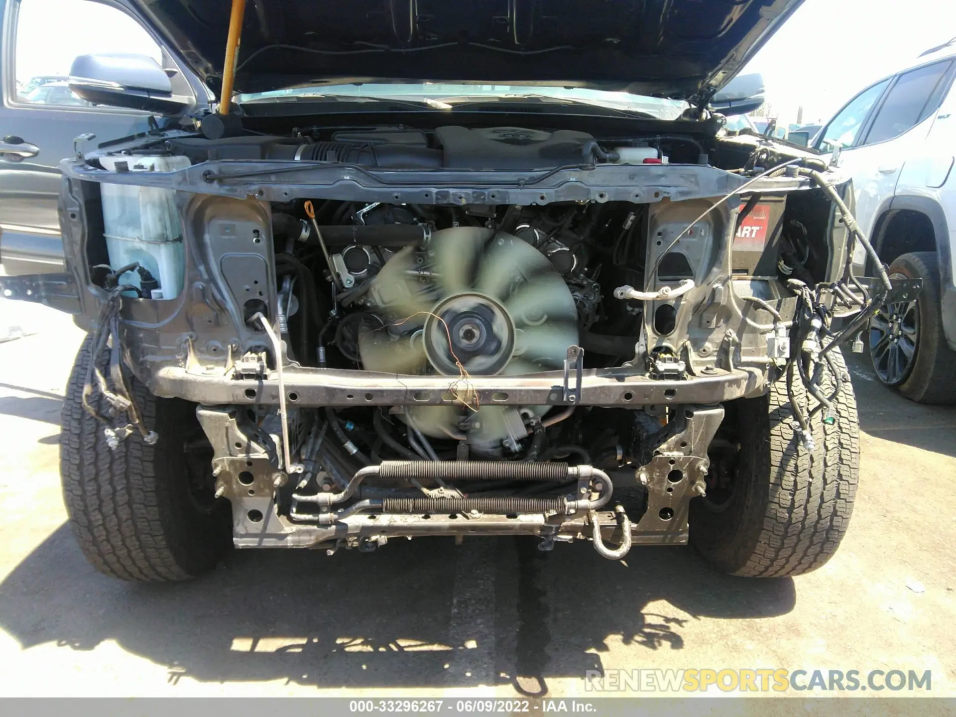 6 Photograph of a damaged car 3TMCZ5AN3KM196817 TOYOTA TACOMA 4WD 2019
