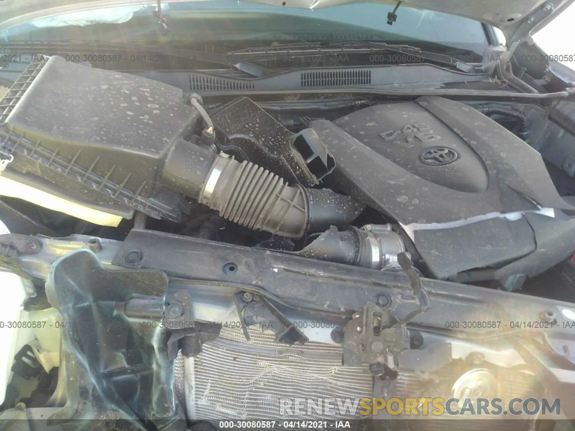 10 Photograph of a damaged car 3TMCZ5AN4KM244051 TOYOTA TACOMA 4WD 2019