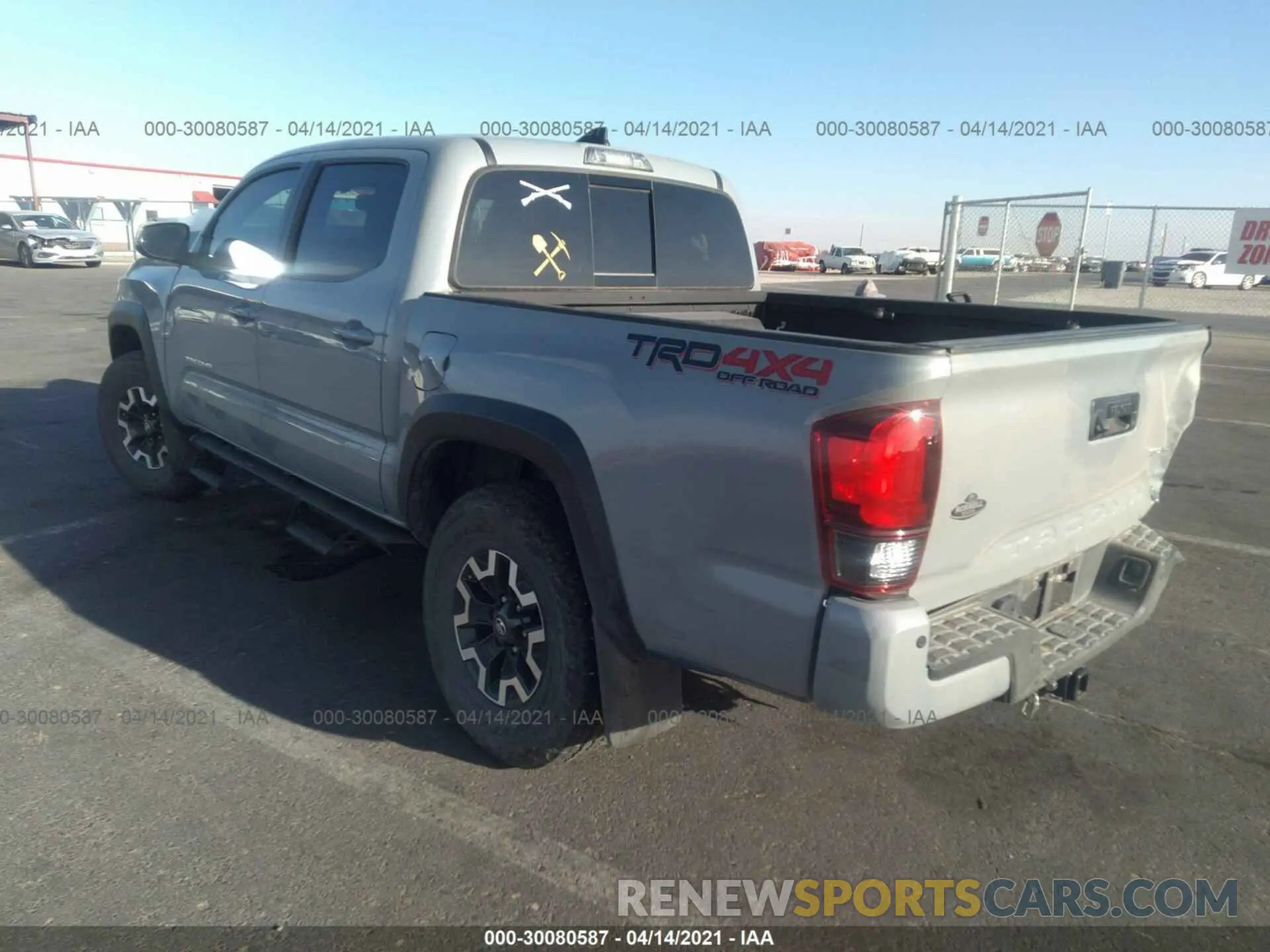 3 Photograph of a damaged car 3TMCZ5AN4KM244051 TOYOTA TACOMA 4WD 2019