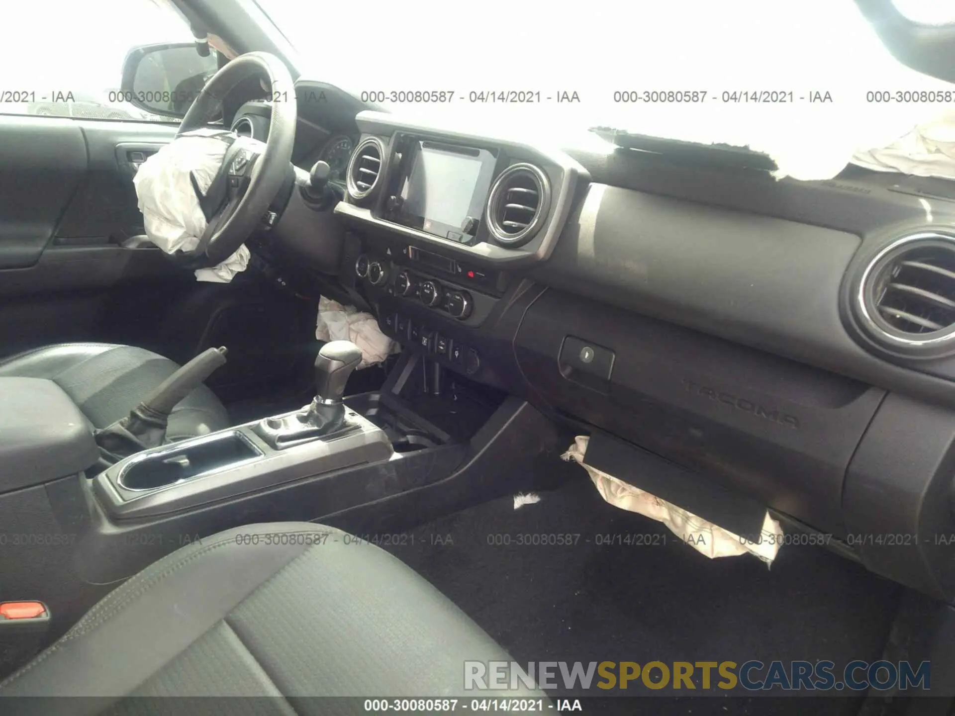 5 Photograph of a damaged car 3TMCZ5AN4KM244051 TOYOTA TACOMA 4WD 2019
