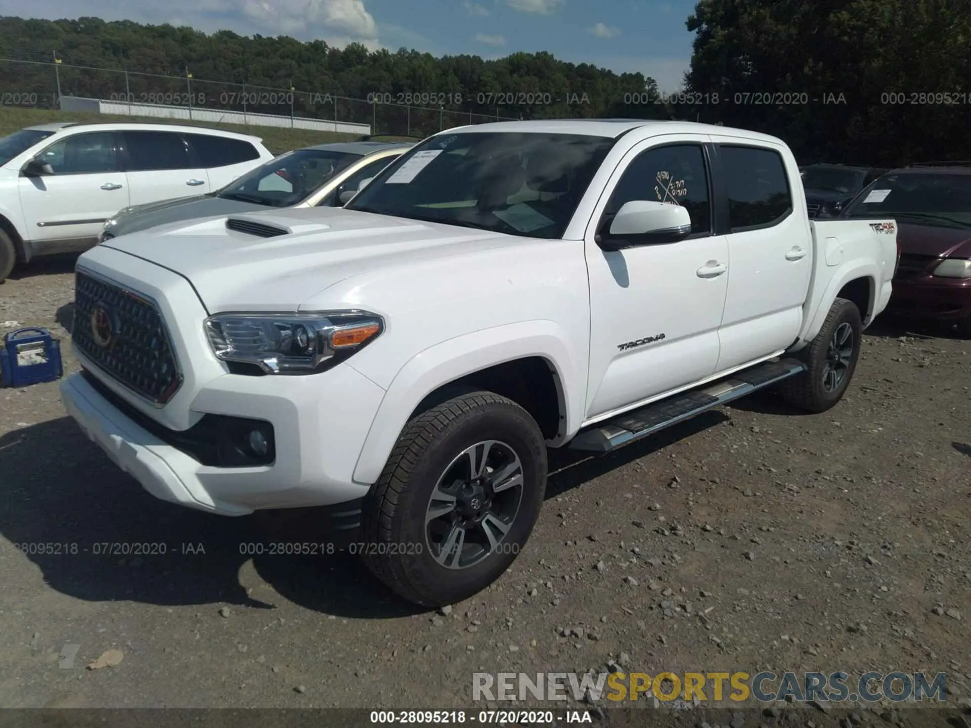 2 Photograph of a damaged car 3TMCZ5AN4KM252523 TOYOTA TACOMA 4WD 2019
