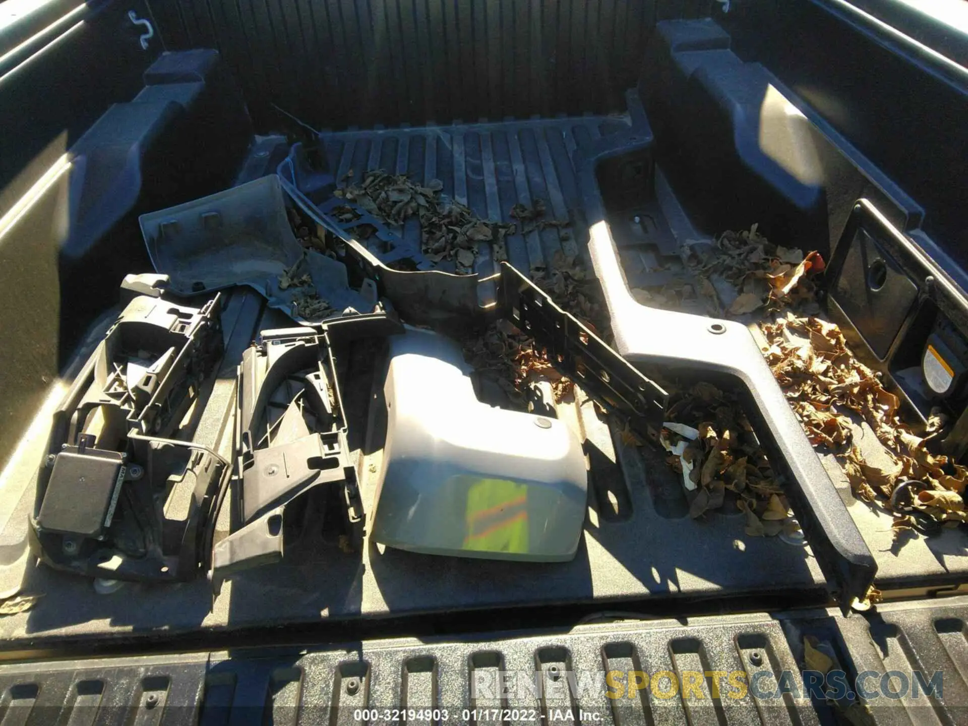 12 Photograph of a damaged car 3TMCZ5AN5KM227811 TOYOTA TACOMA 4WD 2019