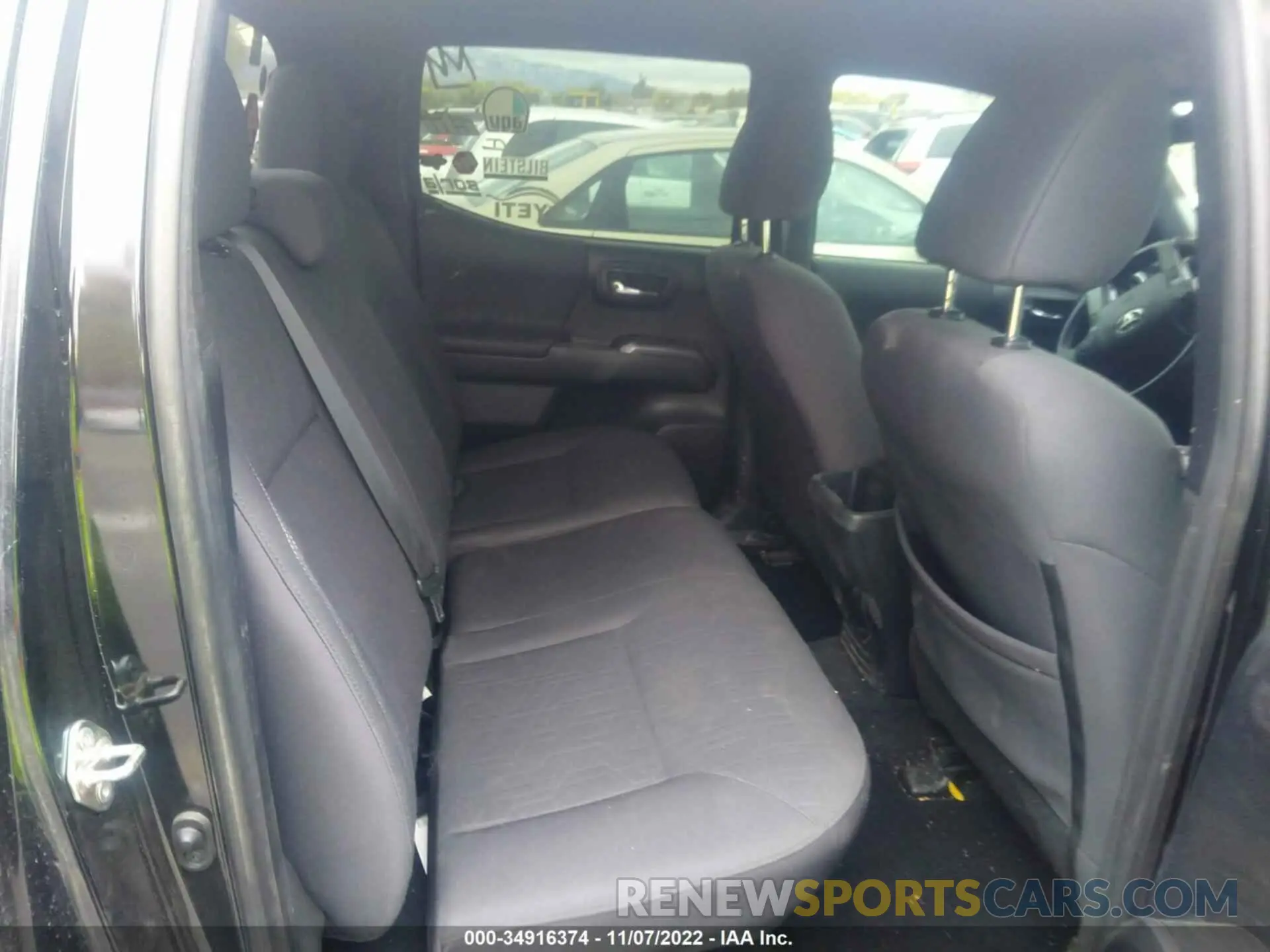 8 Photograph of a damaged car 3TMCZ5AN8KM241945 TOYOTA TACOMA 4WD 2019