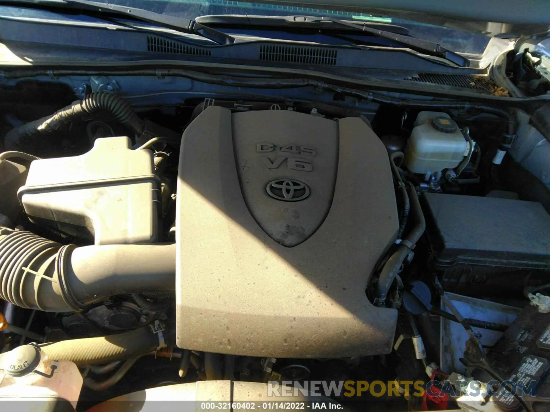 10 Photograph of a damaged car 3TMCZ5AN8KM258910 TOYOTA TACOMA 4WD 2019
