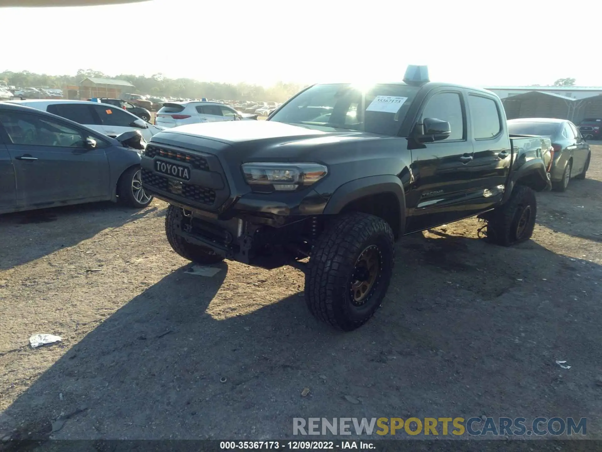 2 Photograph of a damaged car 3TMCZ5AN8KM279689 TOYOTA TACOMA 4WD 2019
