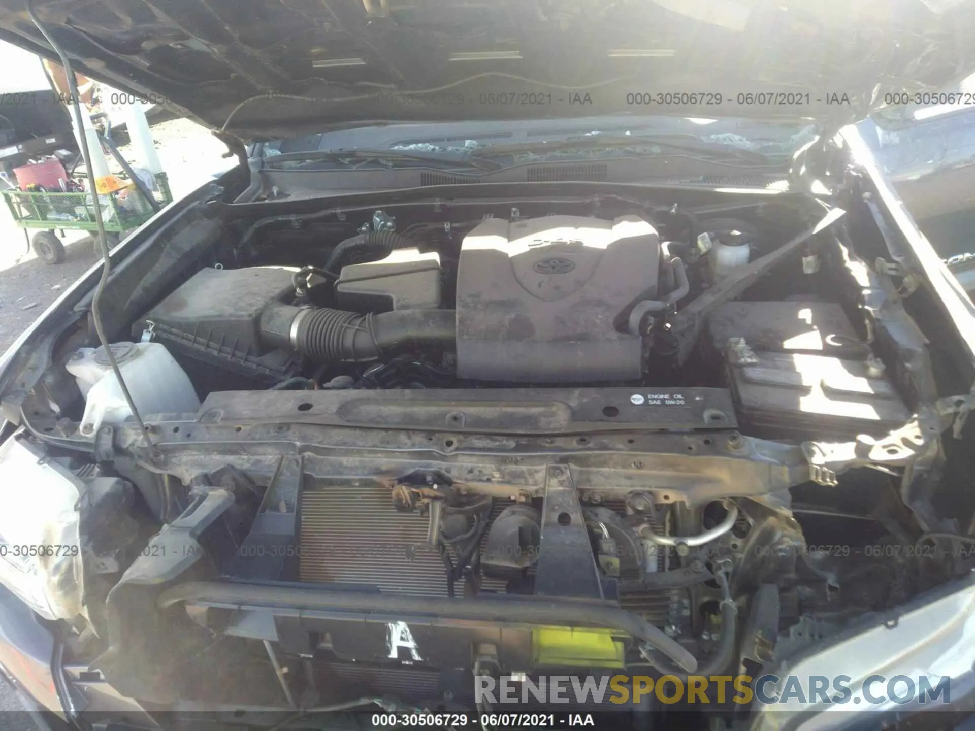 10 Photograph of a damaged car 3TMCZ5ANXKM225603 TOYOTA TACOMA 4WD 2019