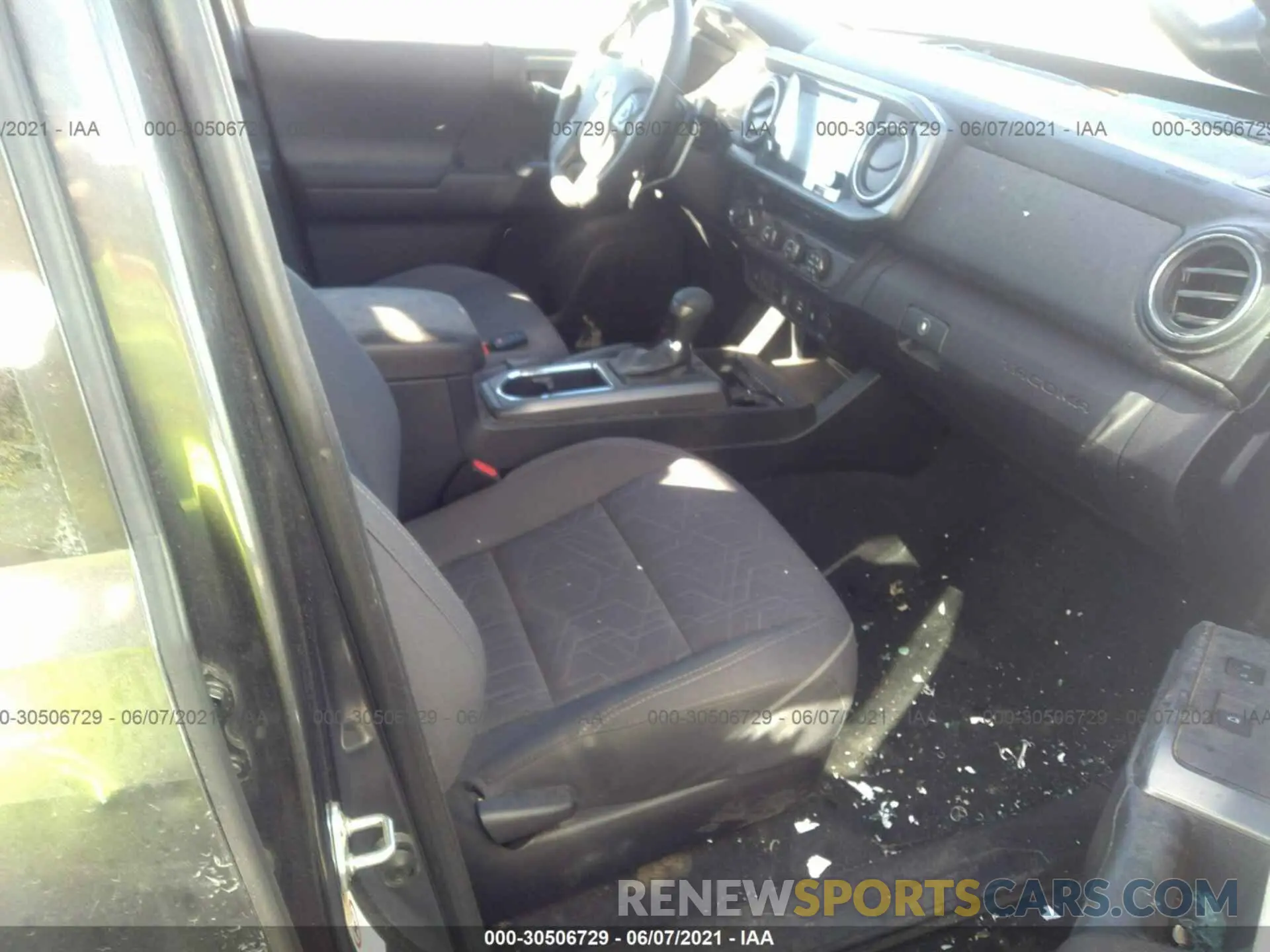 5 Photograph of a damaged car 3TMCZ5ANXKM225603 TOYOTA TACOMA 4WD 2019
