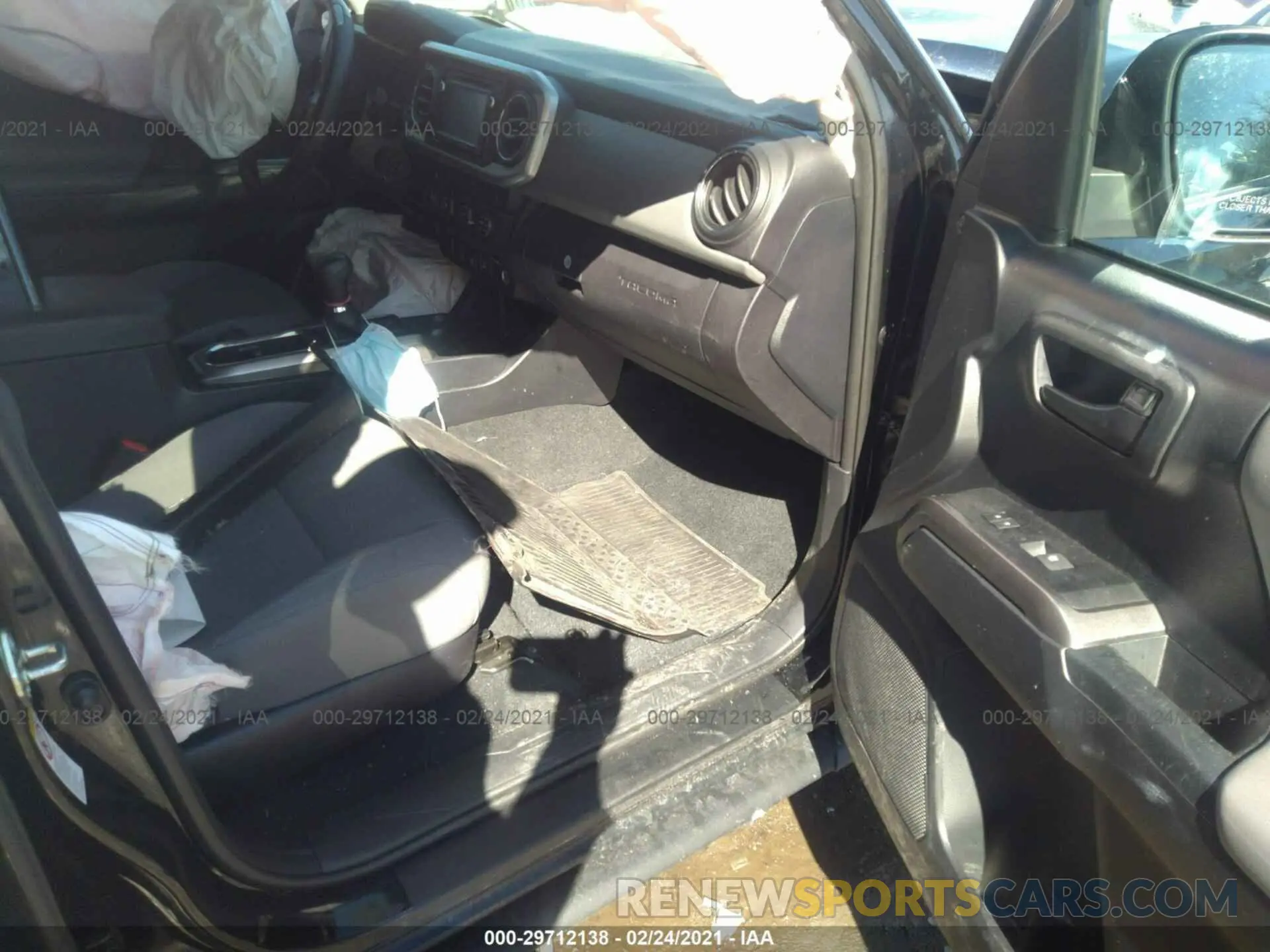 5 Photograph of a damaged car 3TMCZ5ANXKM238514 TOYOTA TACOMA 4WD 2019