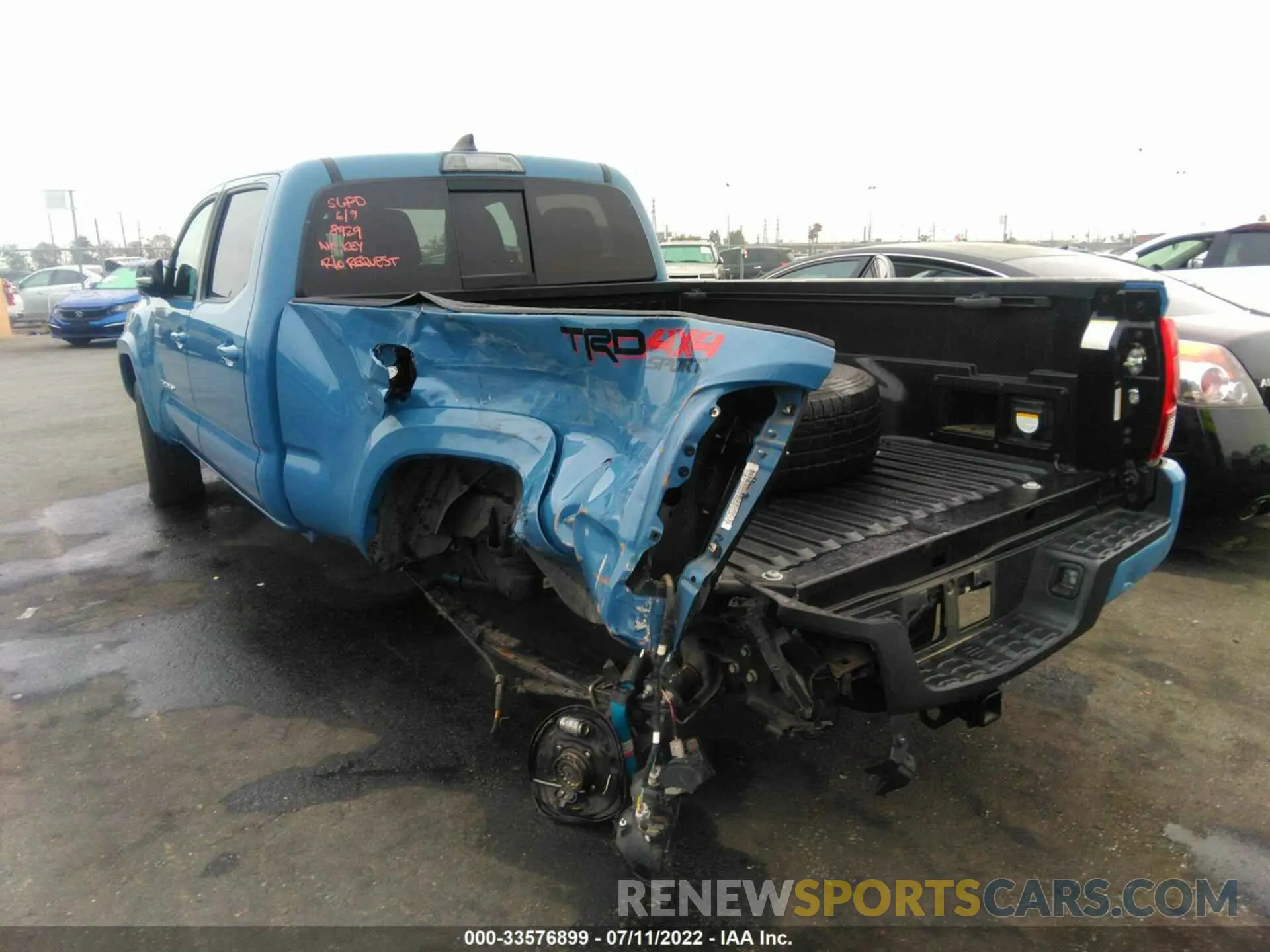 3 Photograph of a damaged car 3TMDZ5BN0KM058929 TOYOTA TACOMA 4WD 2019