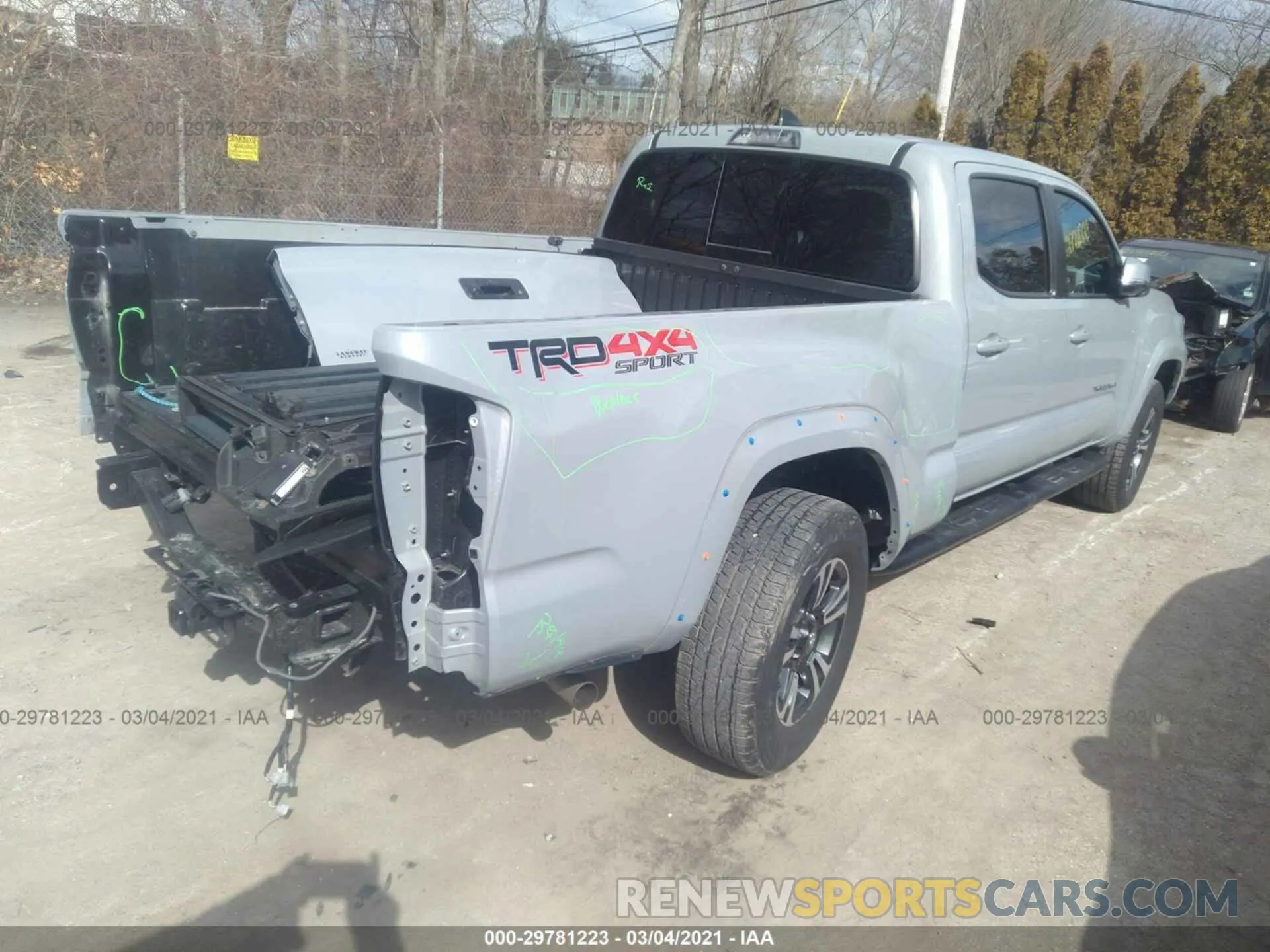 4 Photograph of a damaged car 3TMDZ5BN2KM061055 TOYOTA TACOMA 4WD 2019