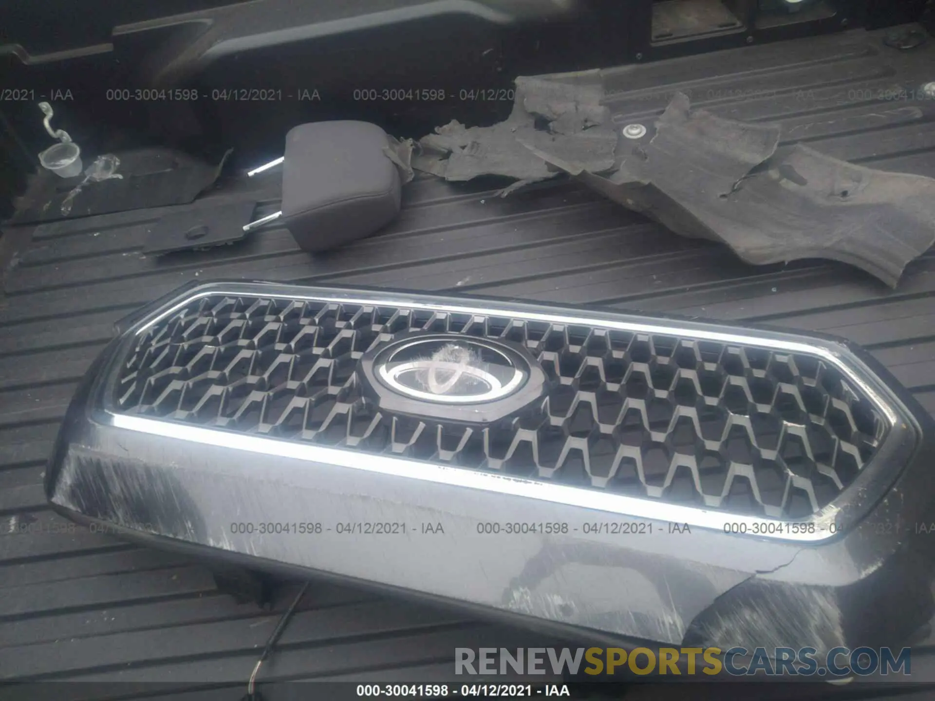 11 Photograph of a damaged car 3TMDZ5BN2KM069432 TOYOTA TACOMA 4WD 2019