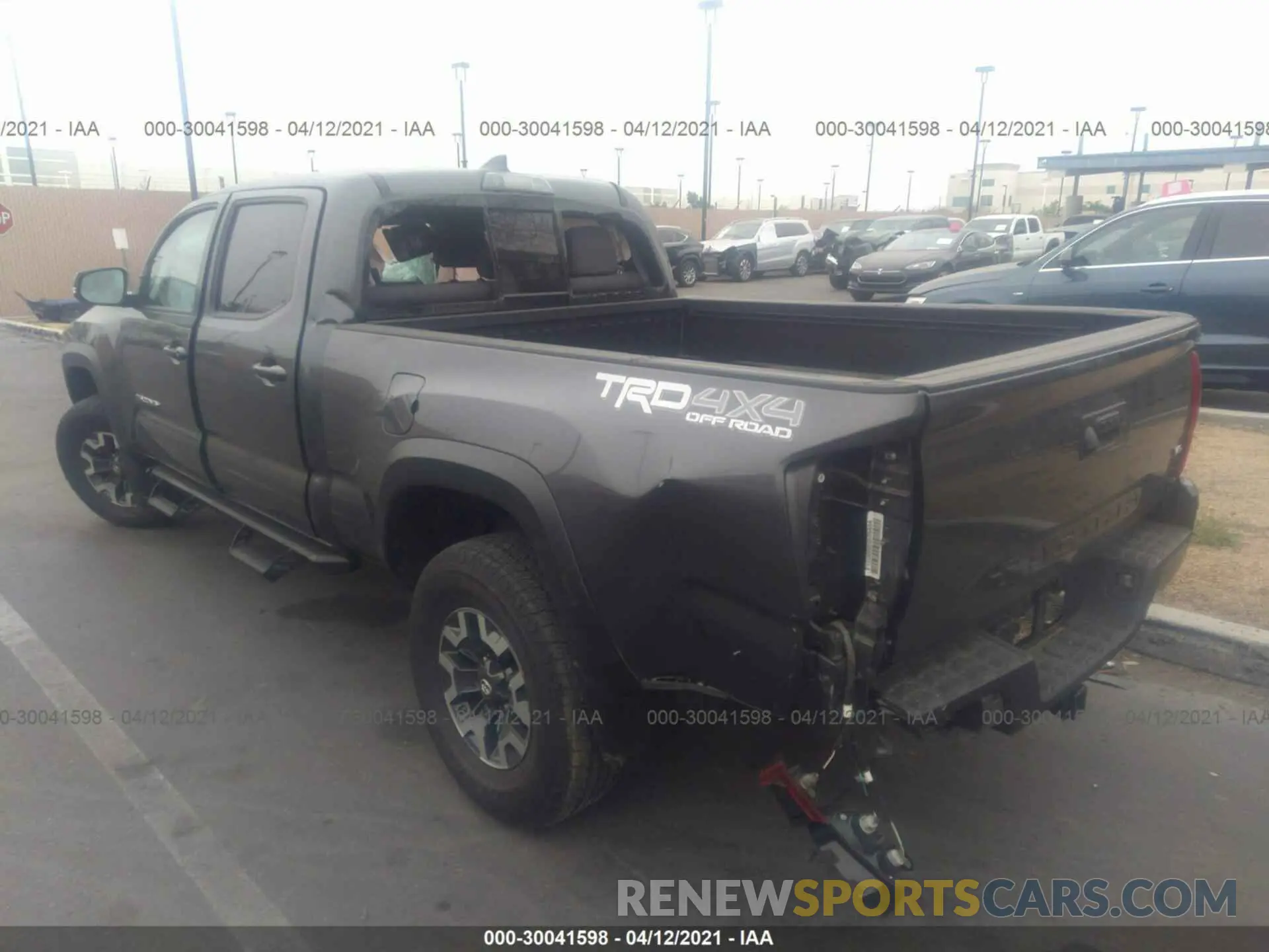 3 Photograph of a damaged car 3TMDZ5BN2KM069432 TOYOTA TACOMA 4WD 2019