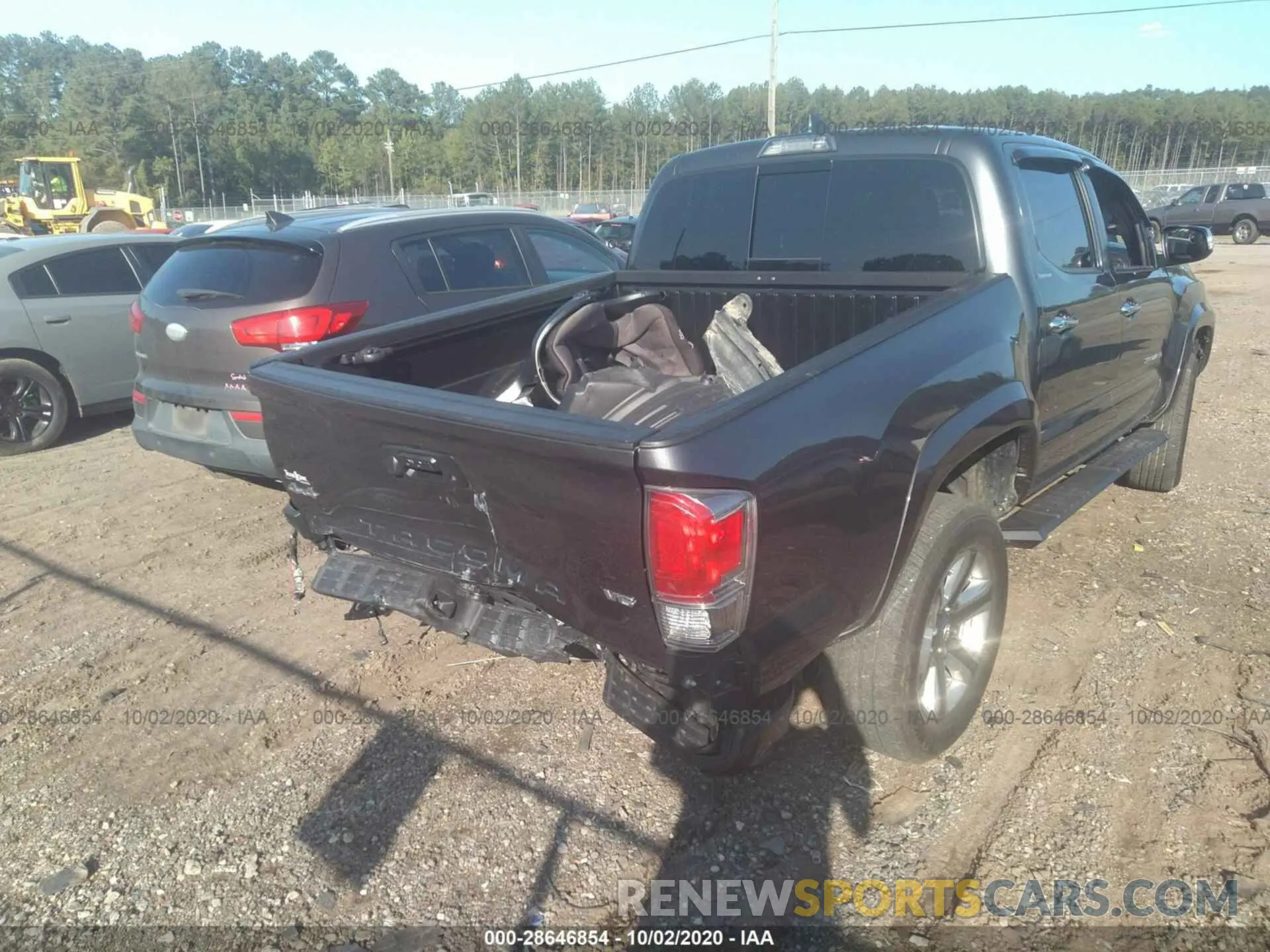 4 Photograph of a damaged car 3TMGZ5AN0KM222212 TOYOTA TACOMA 4WD 2019