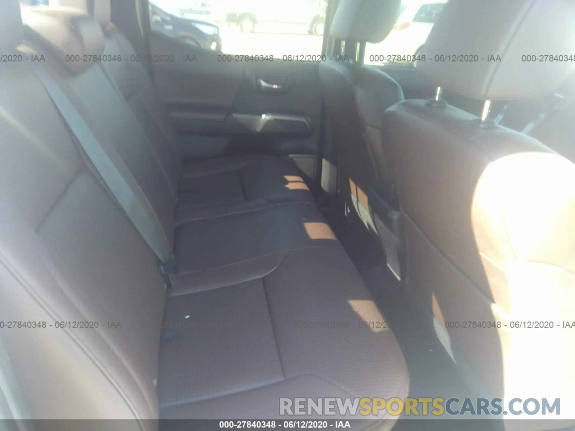 8 Фотография поврежденного автомобиля 3TMGZ5AN2KM254255 TOYOTA TACOMA 4WD 2019