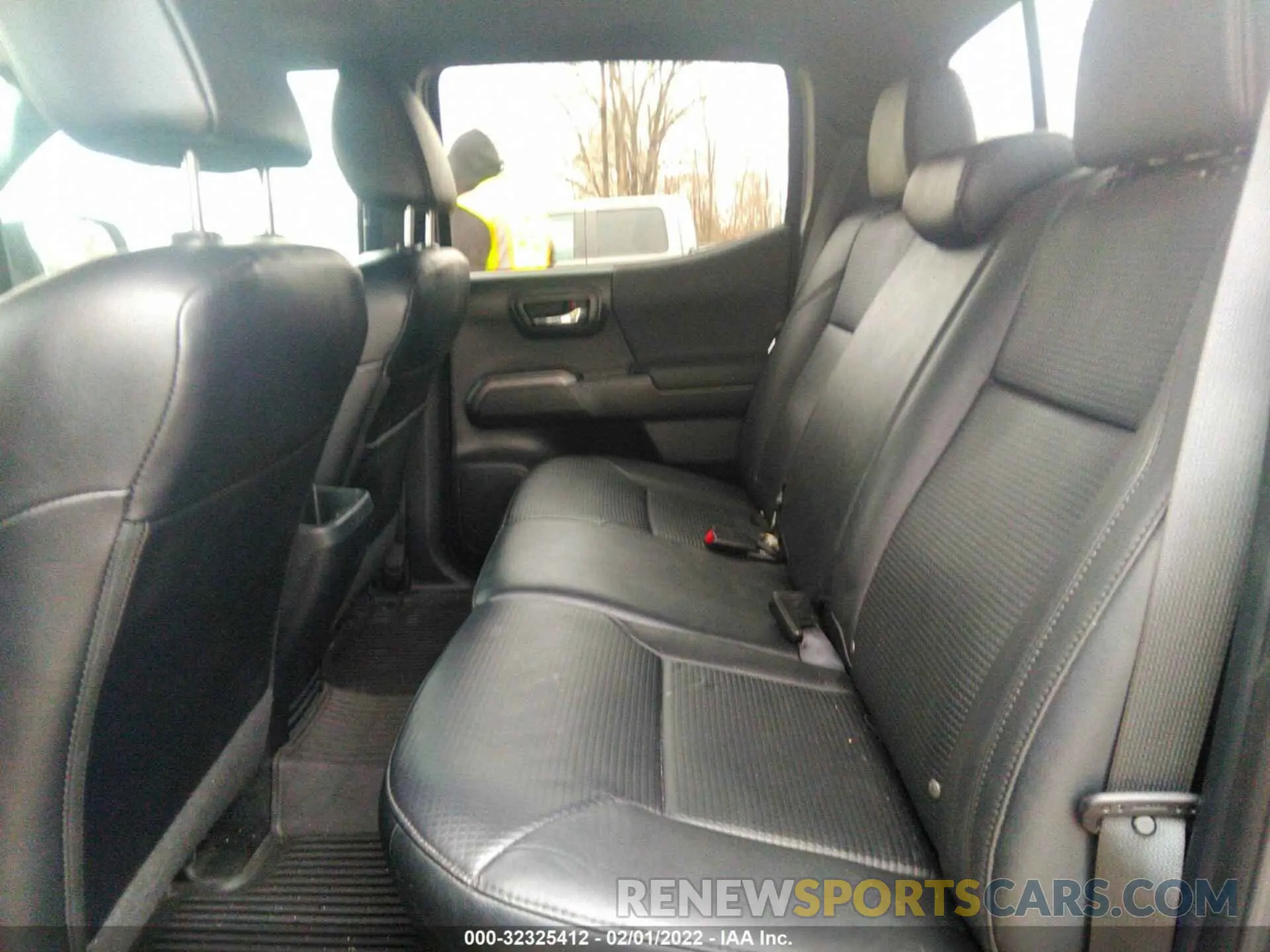 8 Фотография поврежденного автомобиля 5TFCZ5AN0KX172078 TOYOTA TACOMA 4WD 2019