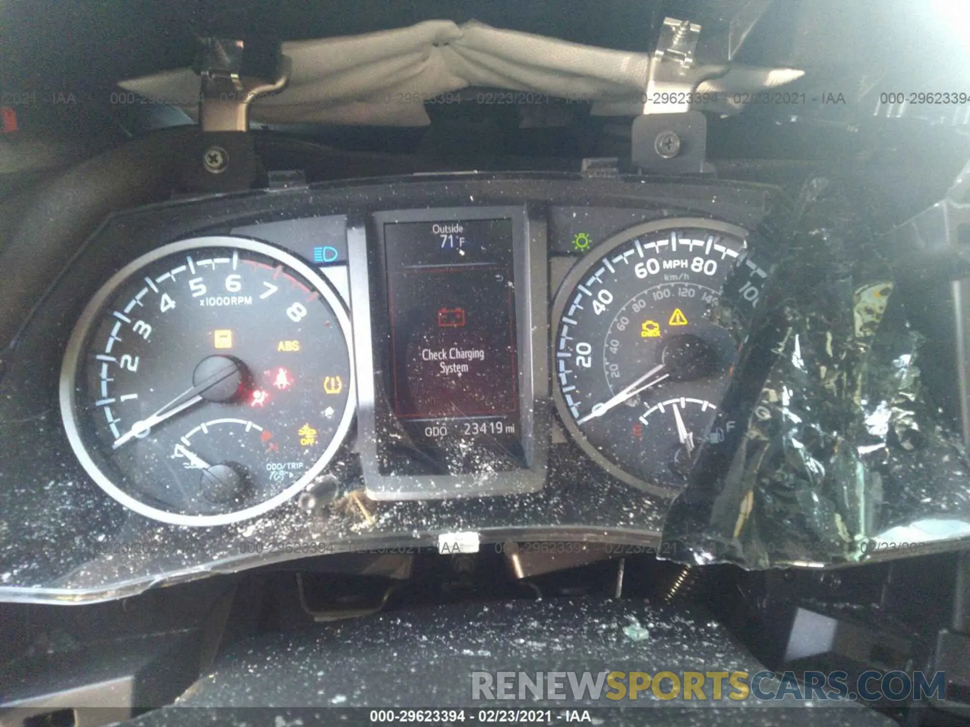 7 Photograph of a damaged car 5TFCZ5AN1KX207078 TOYOTA TACOMA 4WD 2019
