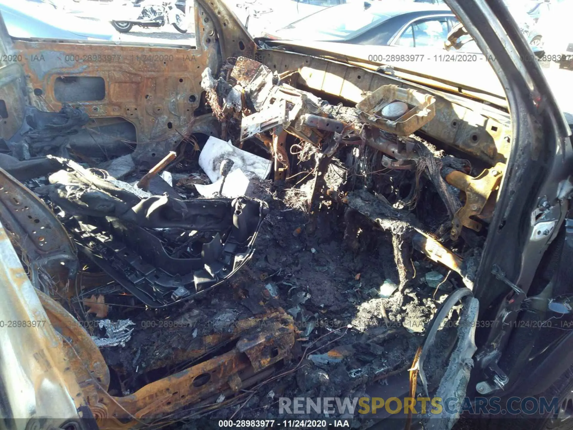 6 Фотография поврежденного автомобиля 5TFCZ5AN1KX210773 TOYOTA TACOMA 4WD 2019