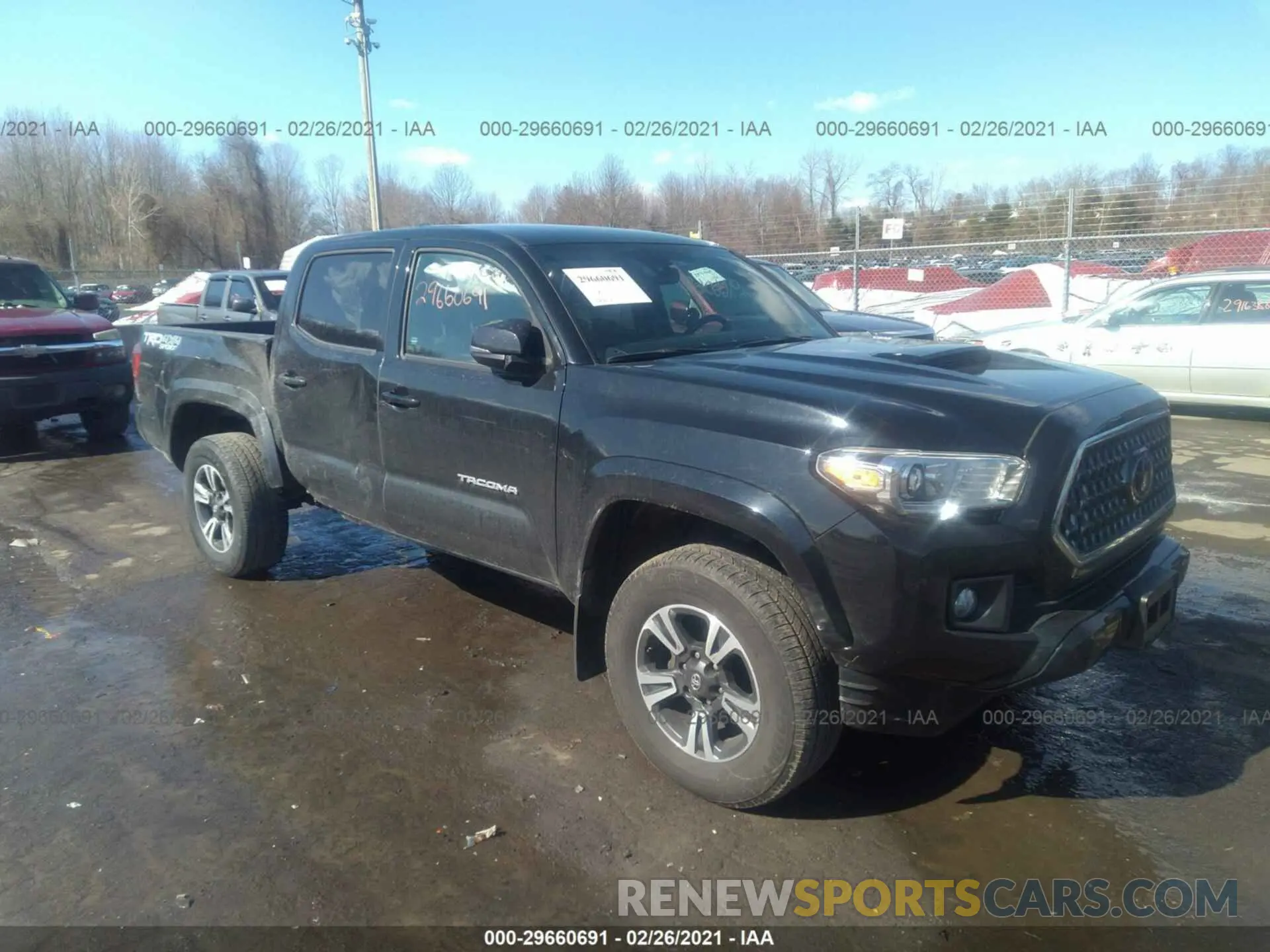 1 Photograph of a damaged car 5TFCZ5AN5KX172304 TOYOTA TACOMA 4WD 2019