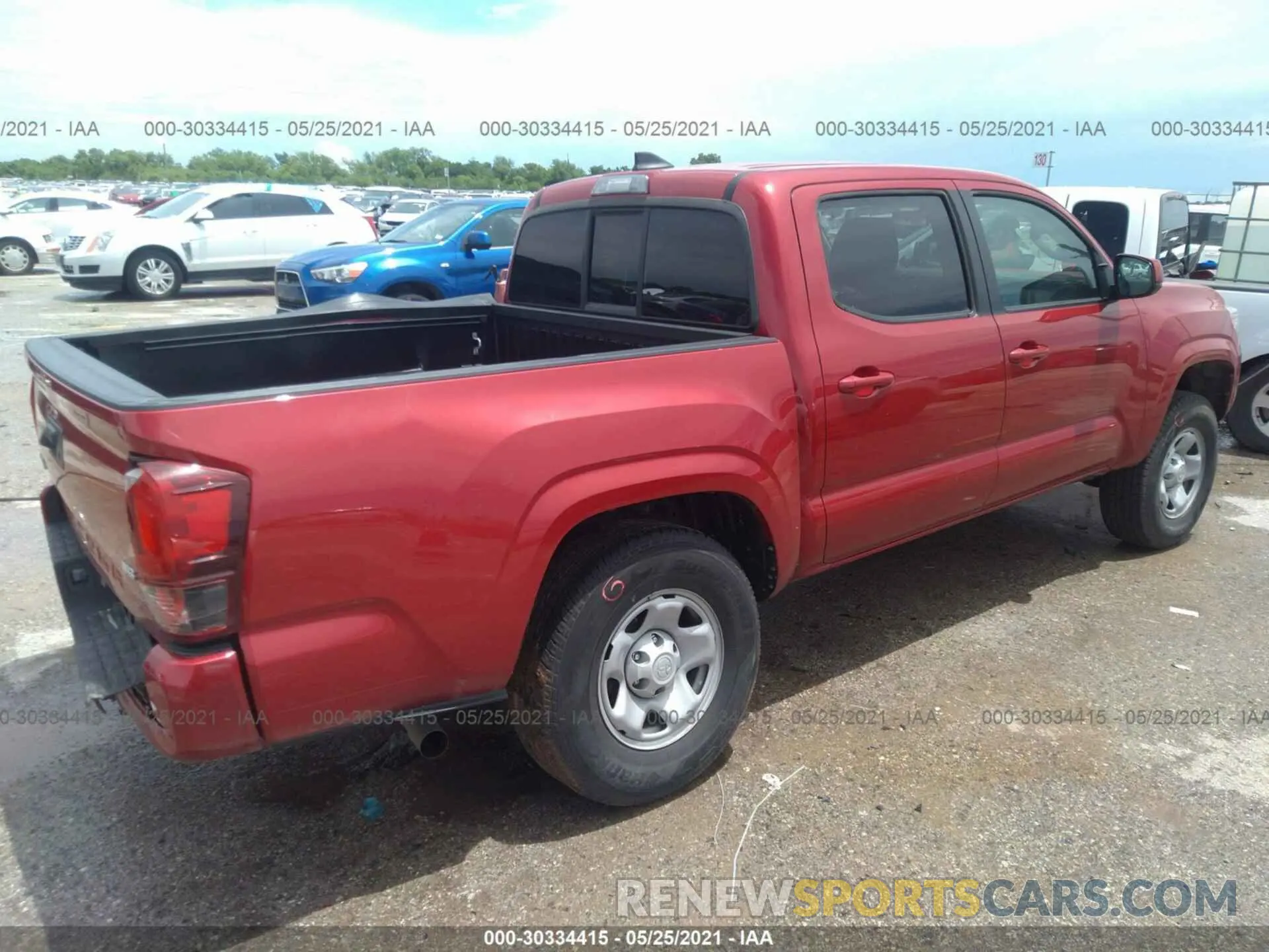 4 Photograph of a damaged car 5TFCZ5AN7KX184308 TOYOTA TACOMA 4WD 2019