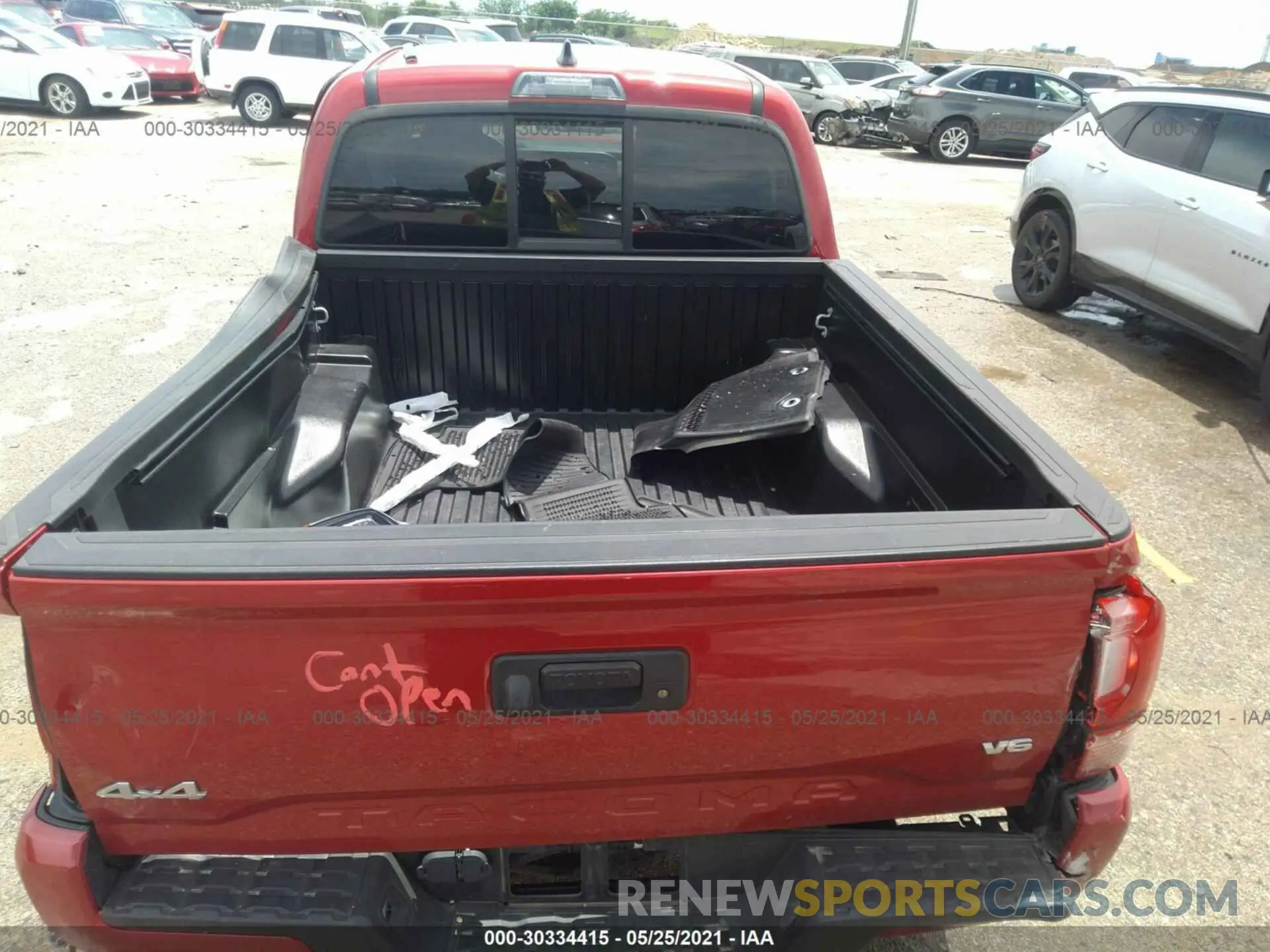 8 Photograph of a damaged car 5TFCZ5AN7KX184308 TOYOTA TACOMA 4WD 2019