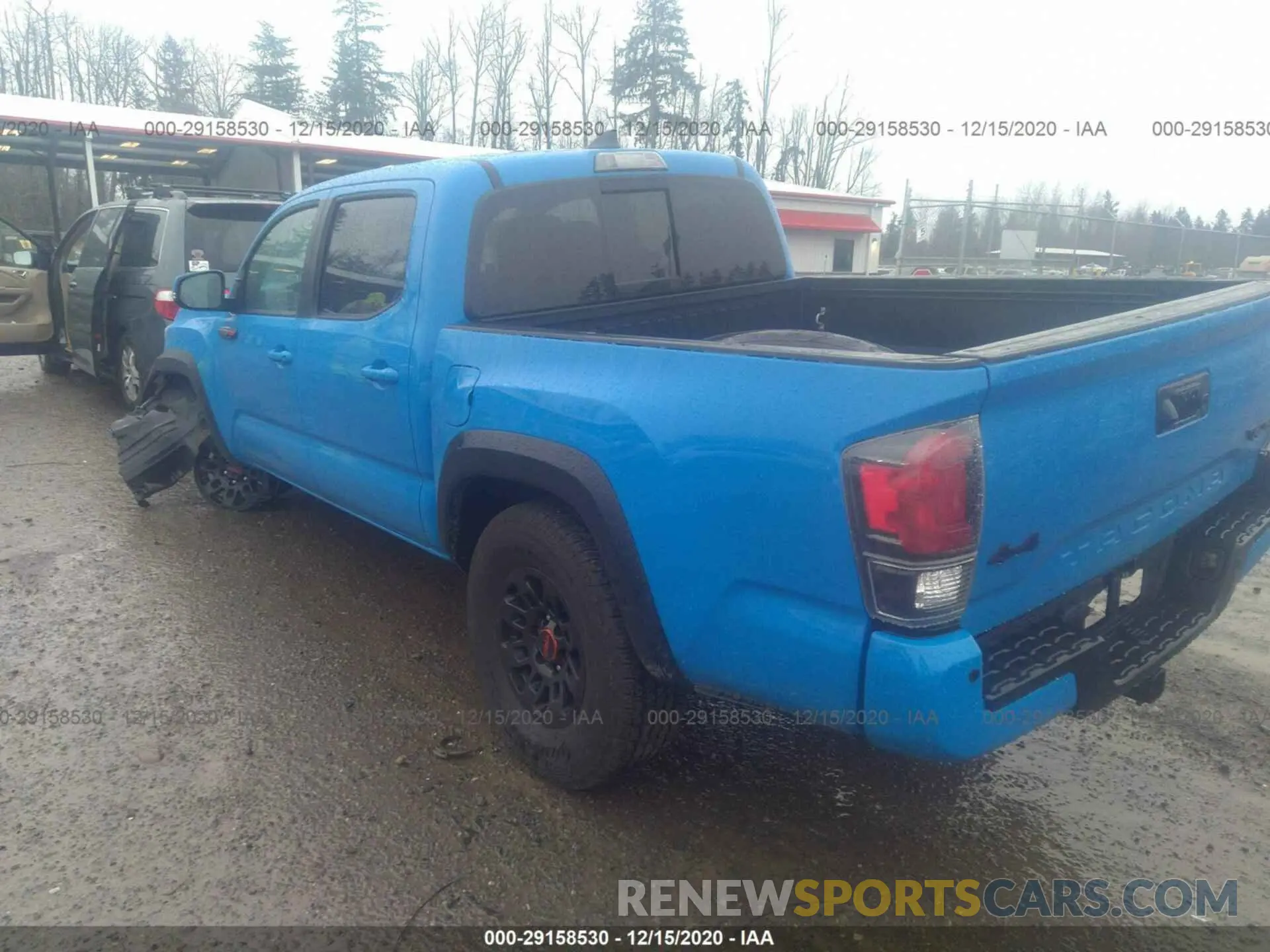 3 Photograph of a damaged car 5TFCZ5AN7KX188097 TOYOTA TACOMA 4WD 2019