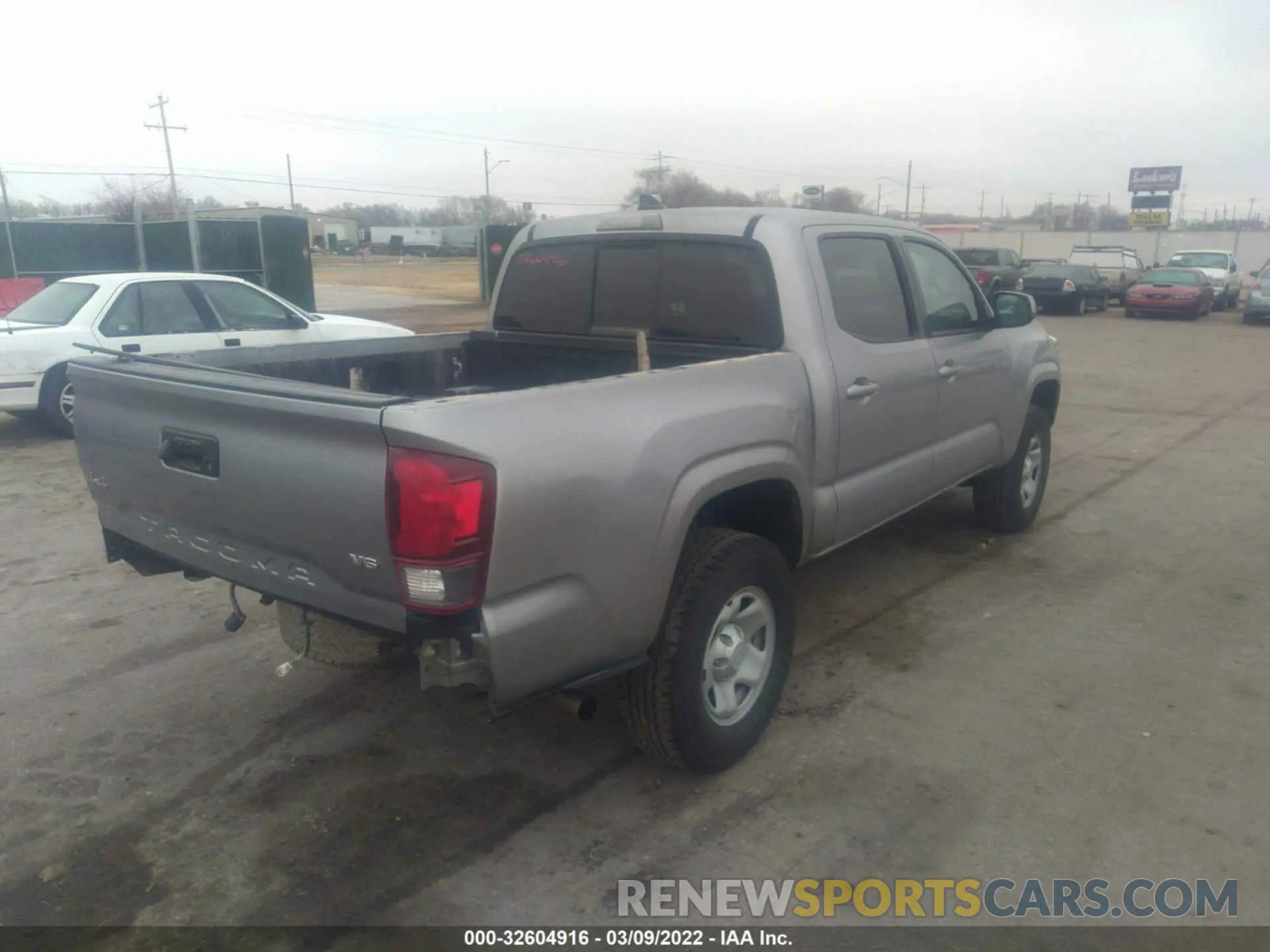 4 Photograph of a damaged car 5TFCZ5ANXKX184514 TOYOTA TACOMA 4WD 2019