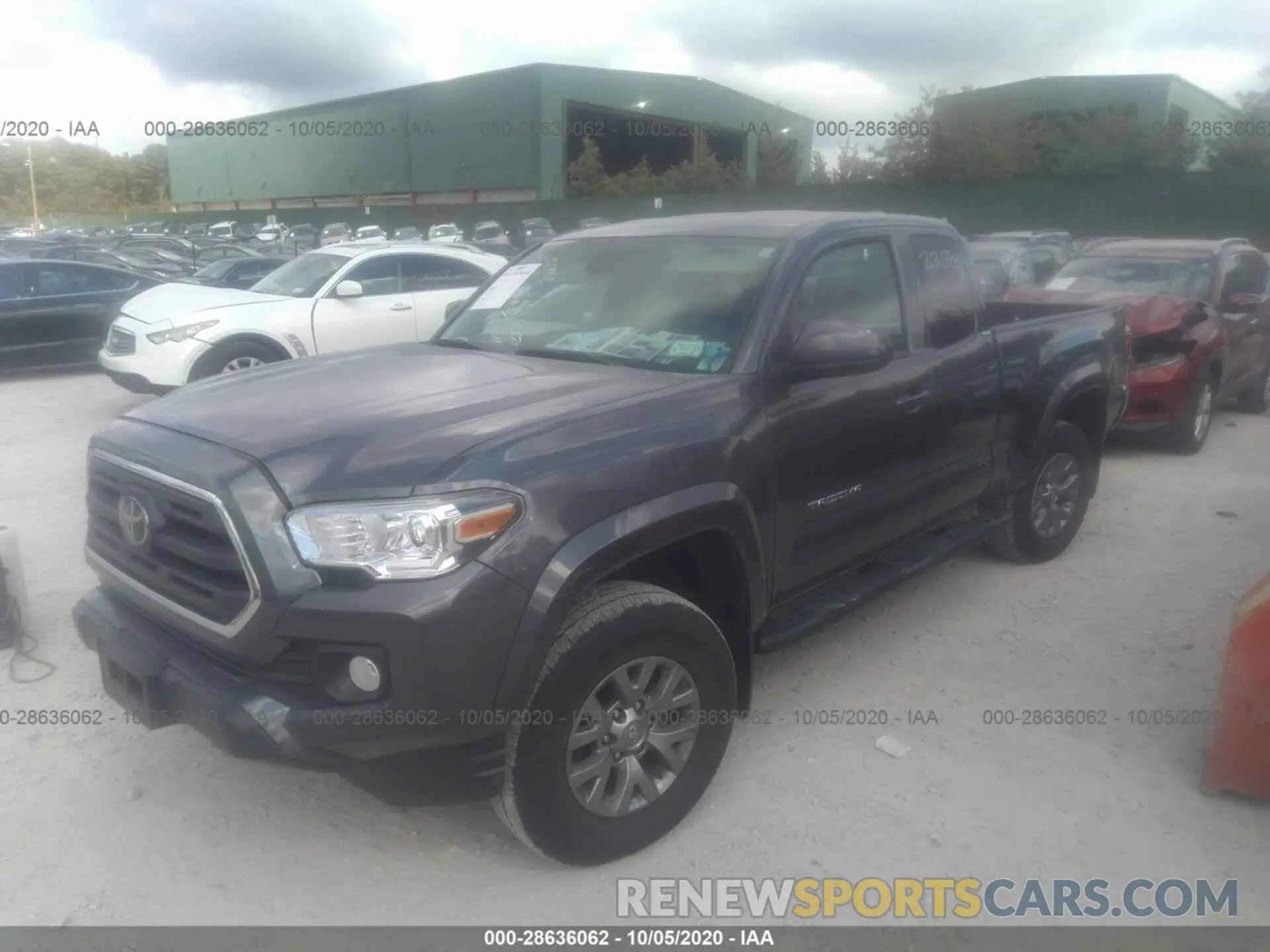 2 Photograph of a damaged car 5TFSZ5AN1KX189273 TOYOTA TACOMA 4WD 2019