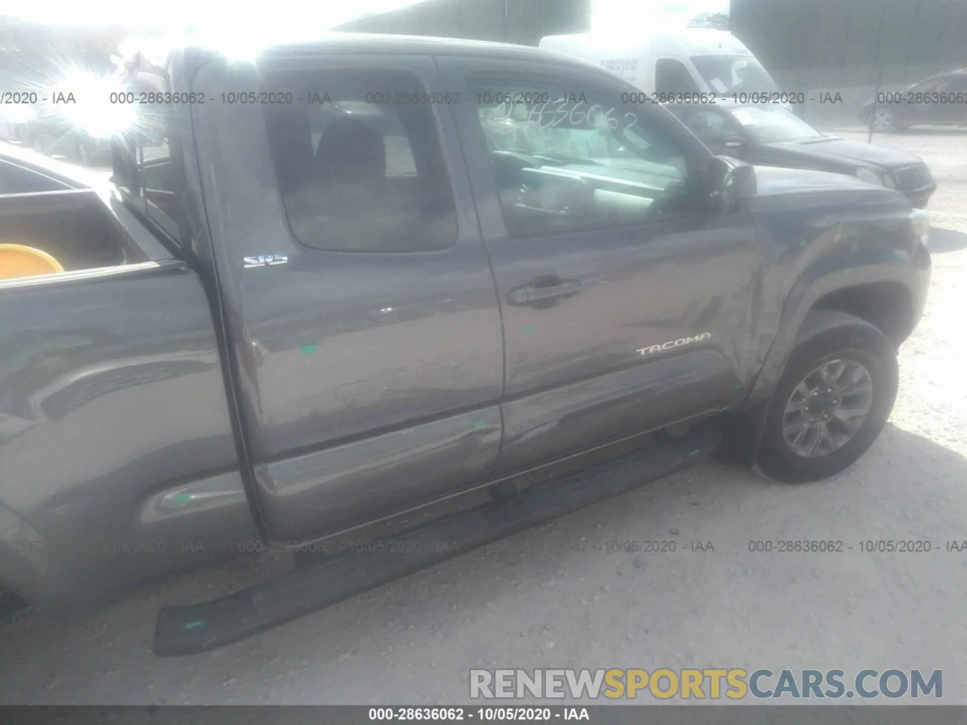 6 Photograph of a damaged car 5TFSZ5AN1KX189273 TOYOTA TACOMA 4WD 2019
