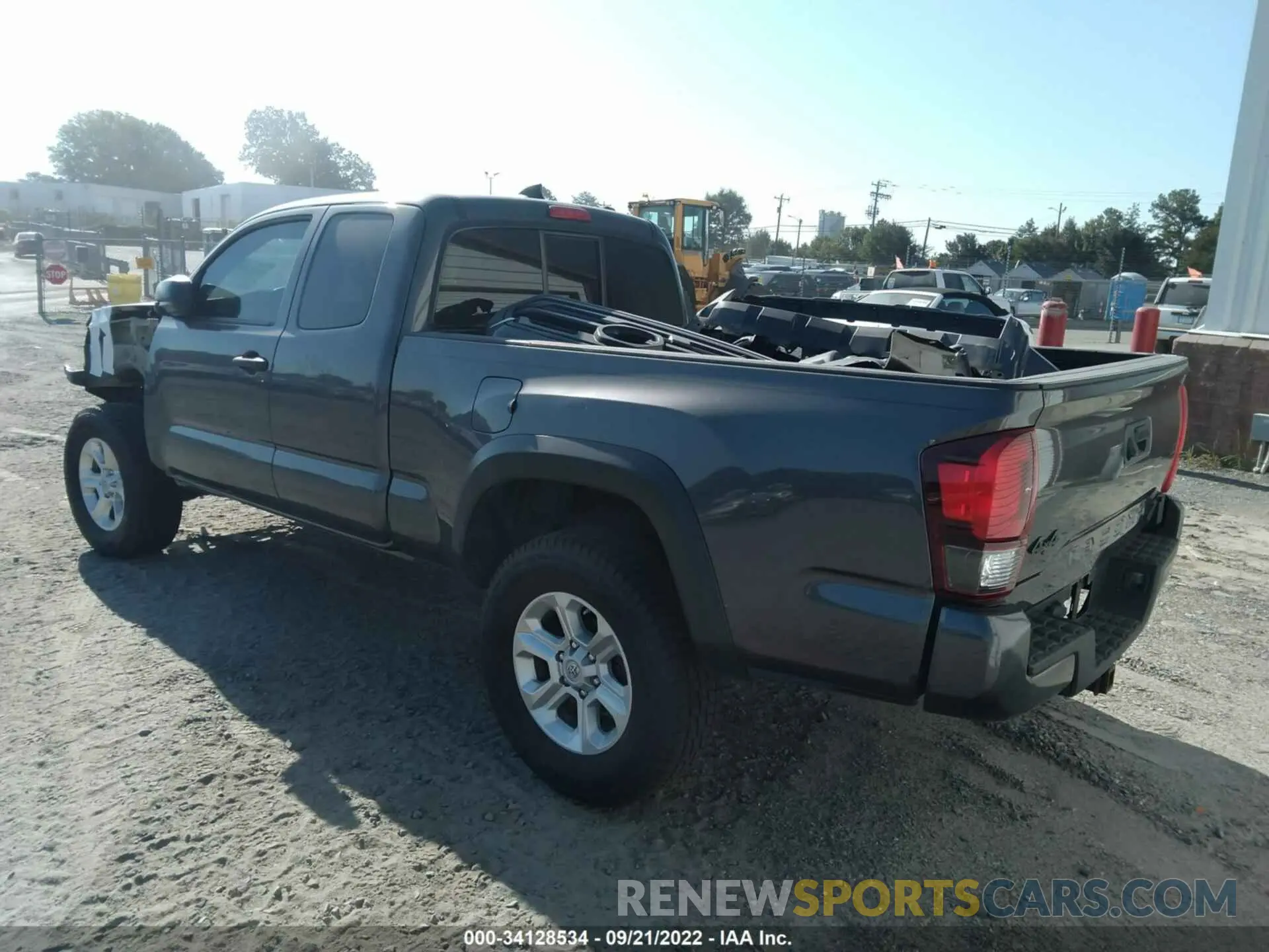 3 Photograph of a damaged car 5TFSZ5ANXKX172830 TOYOTA TACOMA 4WD 2019