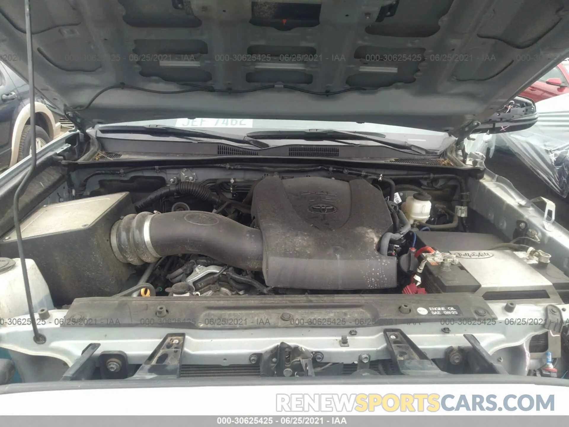 10 Photograph of a damaged car 5TFSZ5ANXKX174934 TOYOTA TACOMA 4WD 2019
