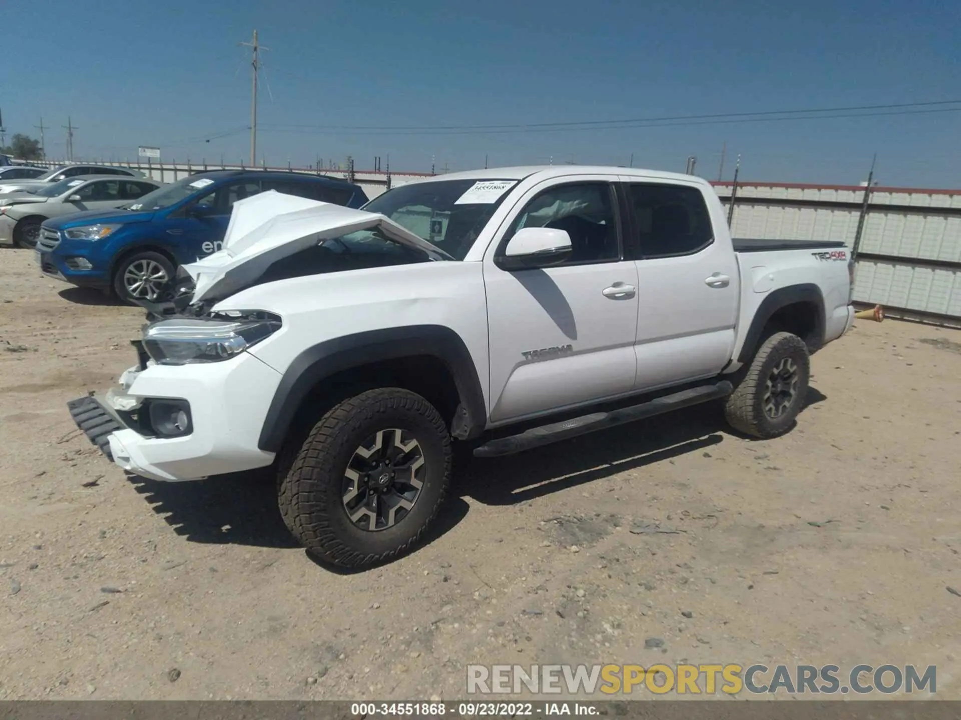 2 Photograph of a damaged car 3TMCZ5AN0LM289571 TOYOTA TACOMA 4WD 2020