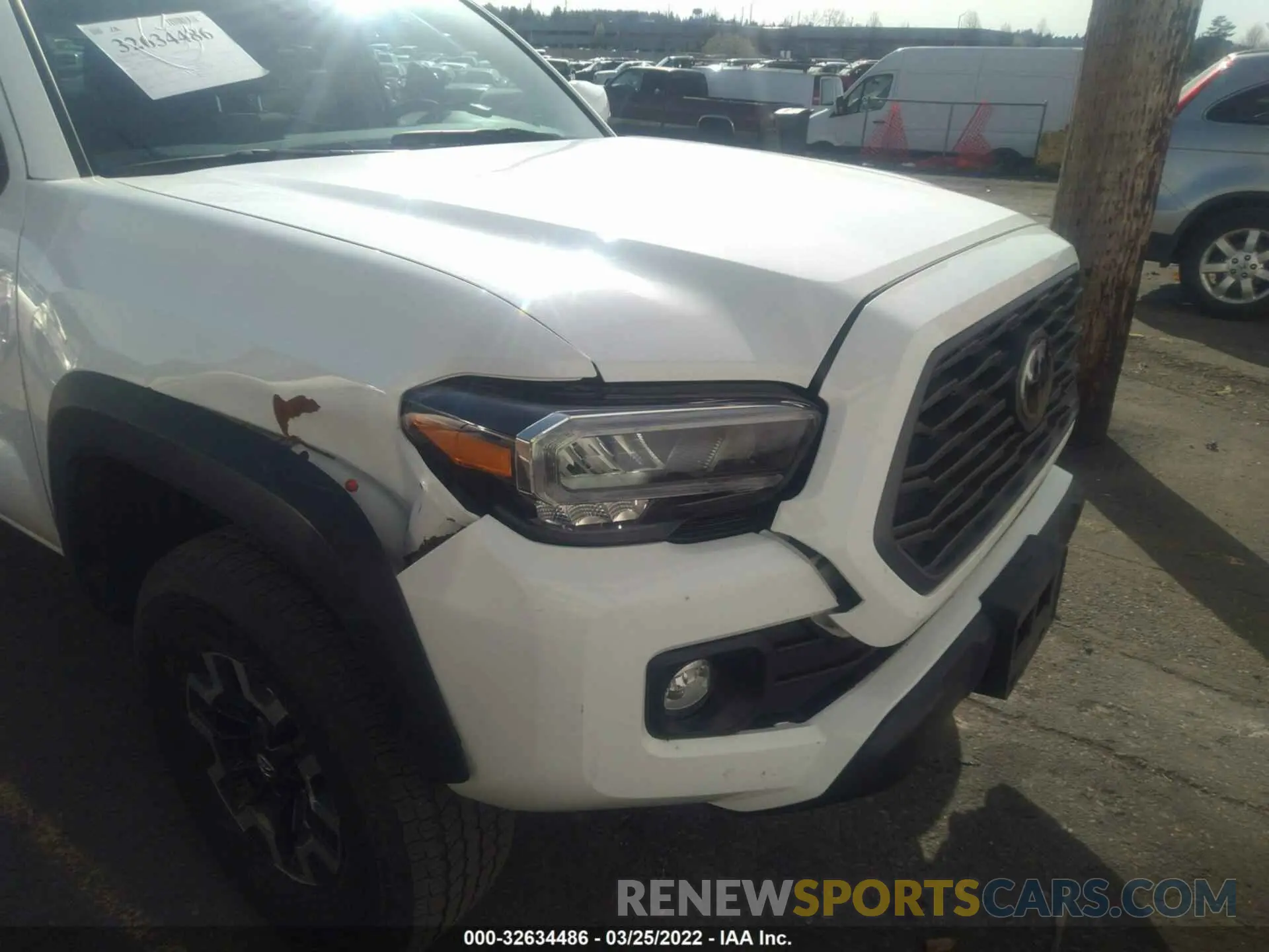 12 Photograph of a damaged car 3TMCZ5AN1LM323100 TOYOTA TACOMA 4WD 2020