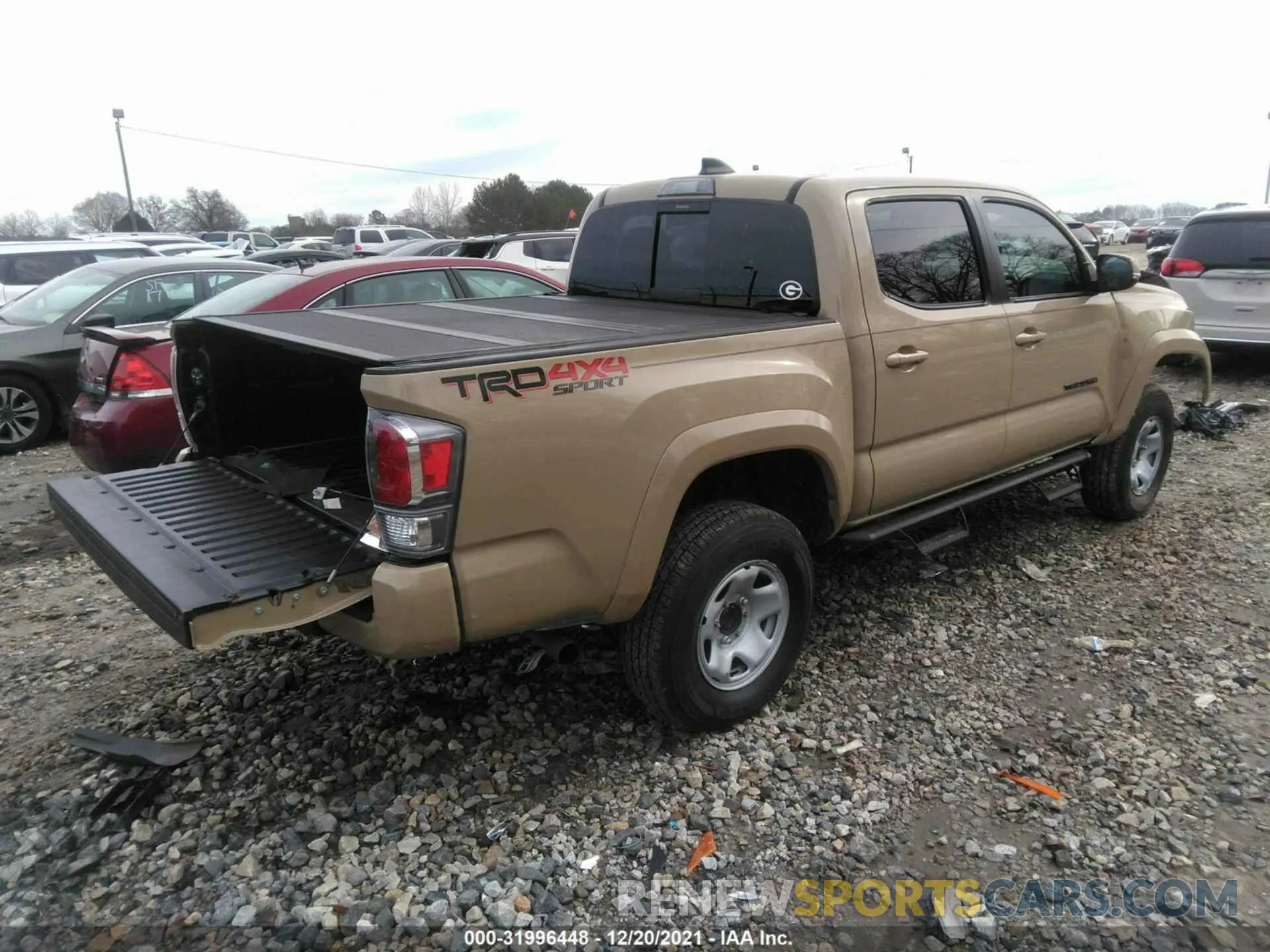 4 Photograph of a damaged car 3TMCZ5AN1LM330211 TOYOTA TACOMA 4WD 2020