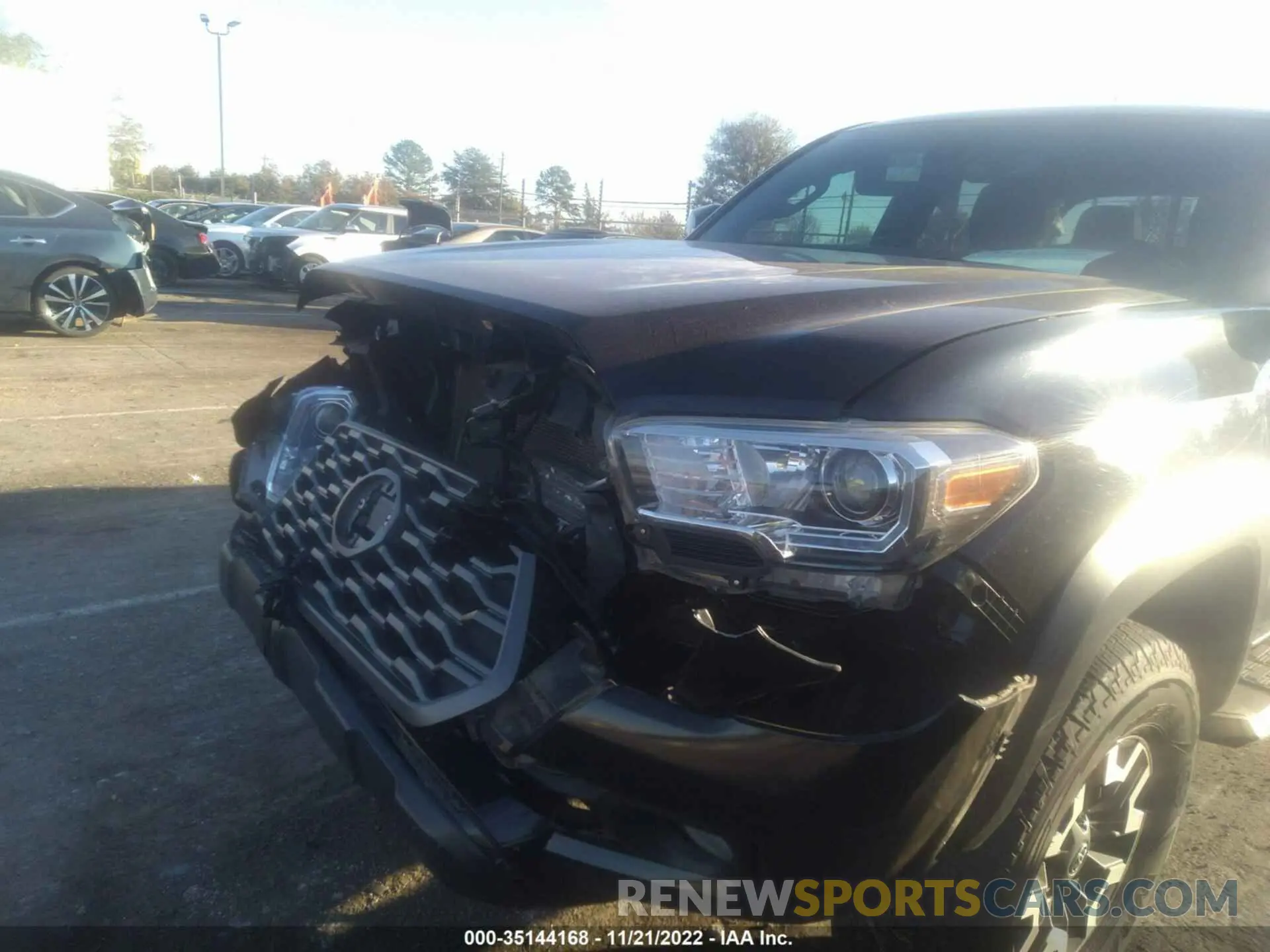 6 Photograph of a damaged car 3TMCZ5AN2LM309013 TOYOTA TACOMA 4WD 2020