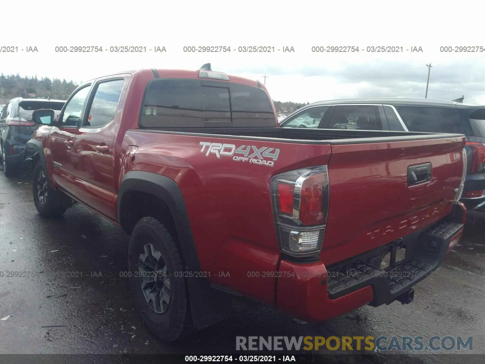 3 Photograph of a damaged car 3TMCZ5AN3LM366532 TOYOTA TACOMA 4WD 2020
