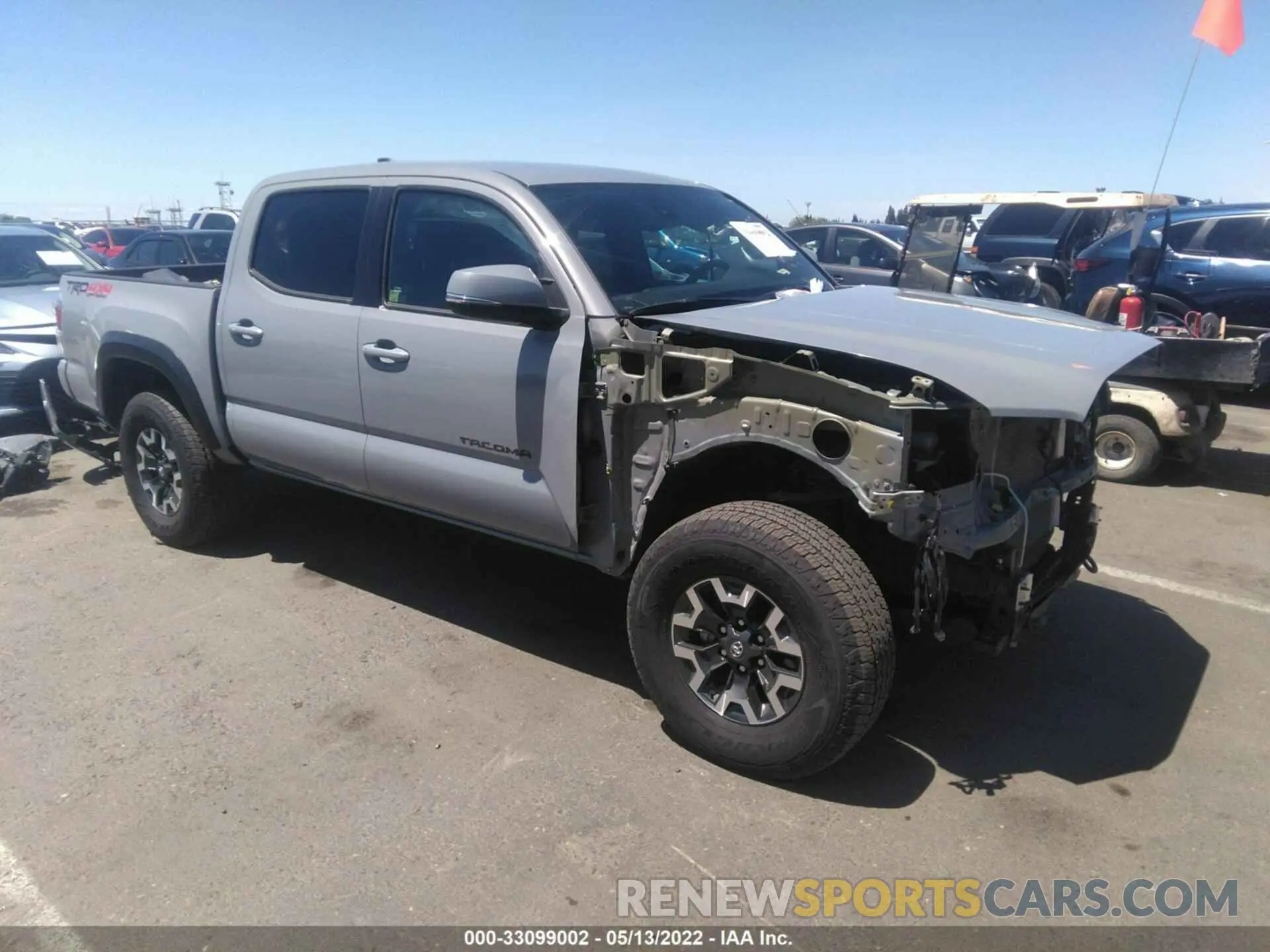 1 Photograph of a damaged car 3TMCZ5AN7LM353864 TOYOTA TACOMA 4WD 2020