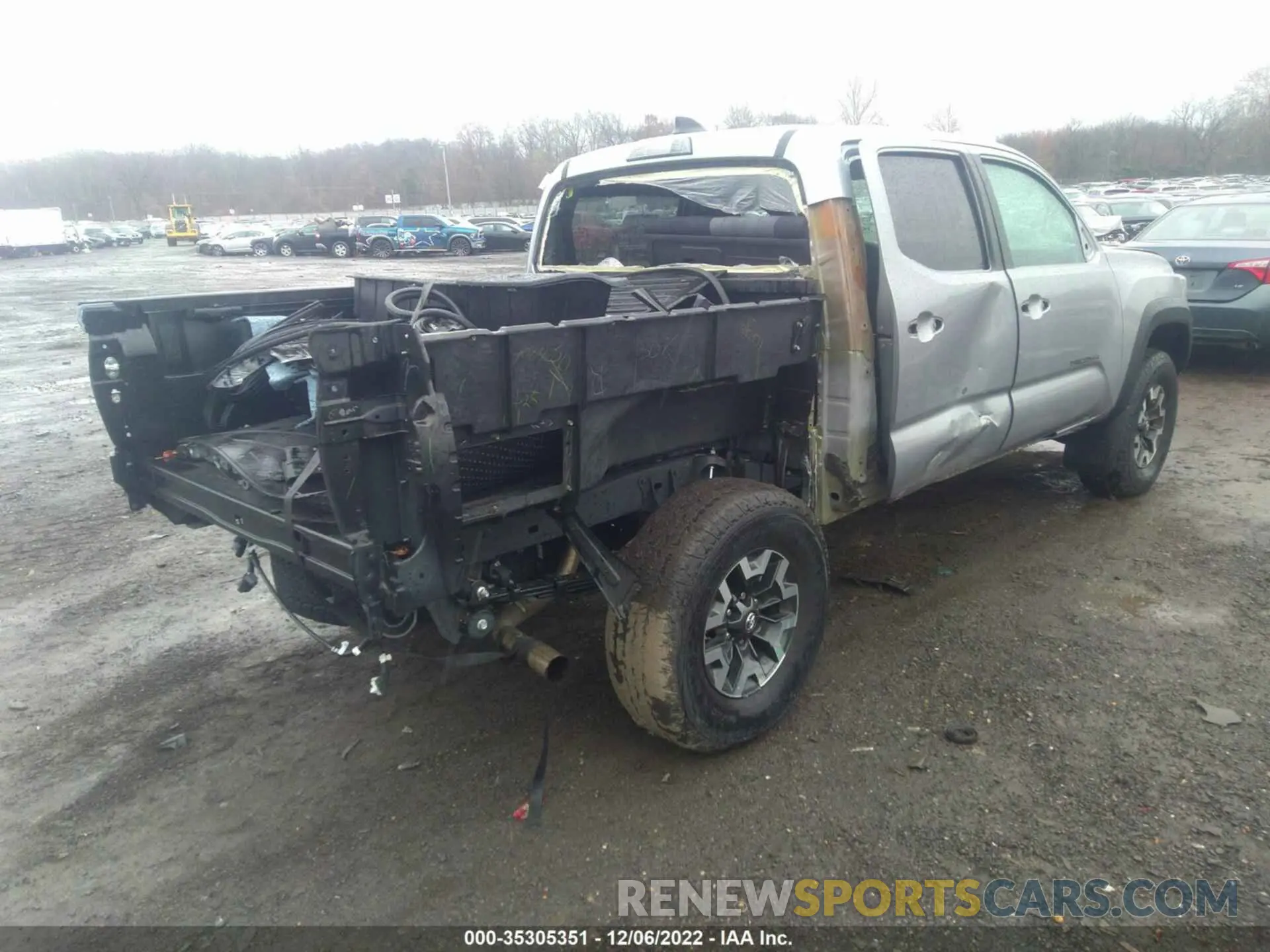 4 Фотография поврежденного автомобиля 3TMCZ5ANXLM309874 TOYOTA TACOMA 4WD 2020