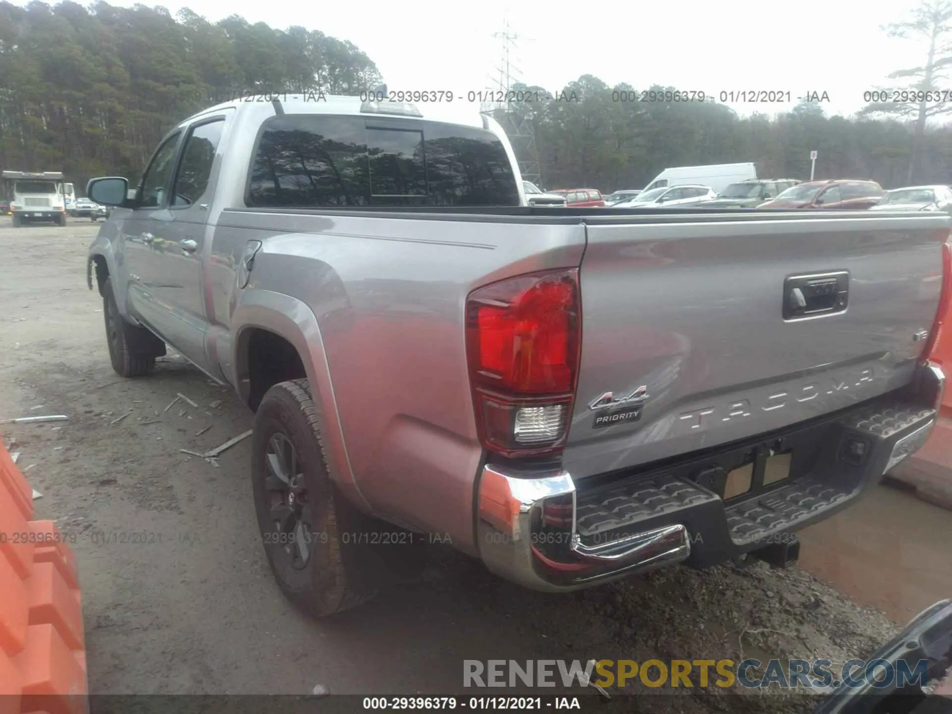 3 Фотография поврежденного автомобиля 3TMDZ5BNXLM097819 TOYOTA TACOMA 4WD 2020