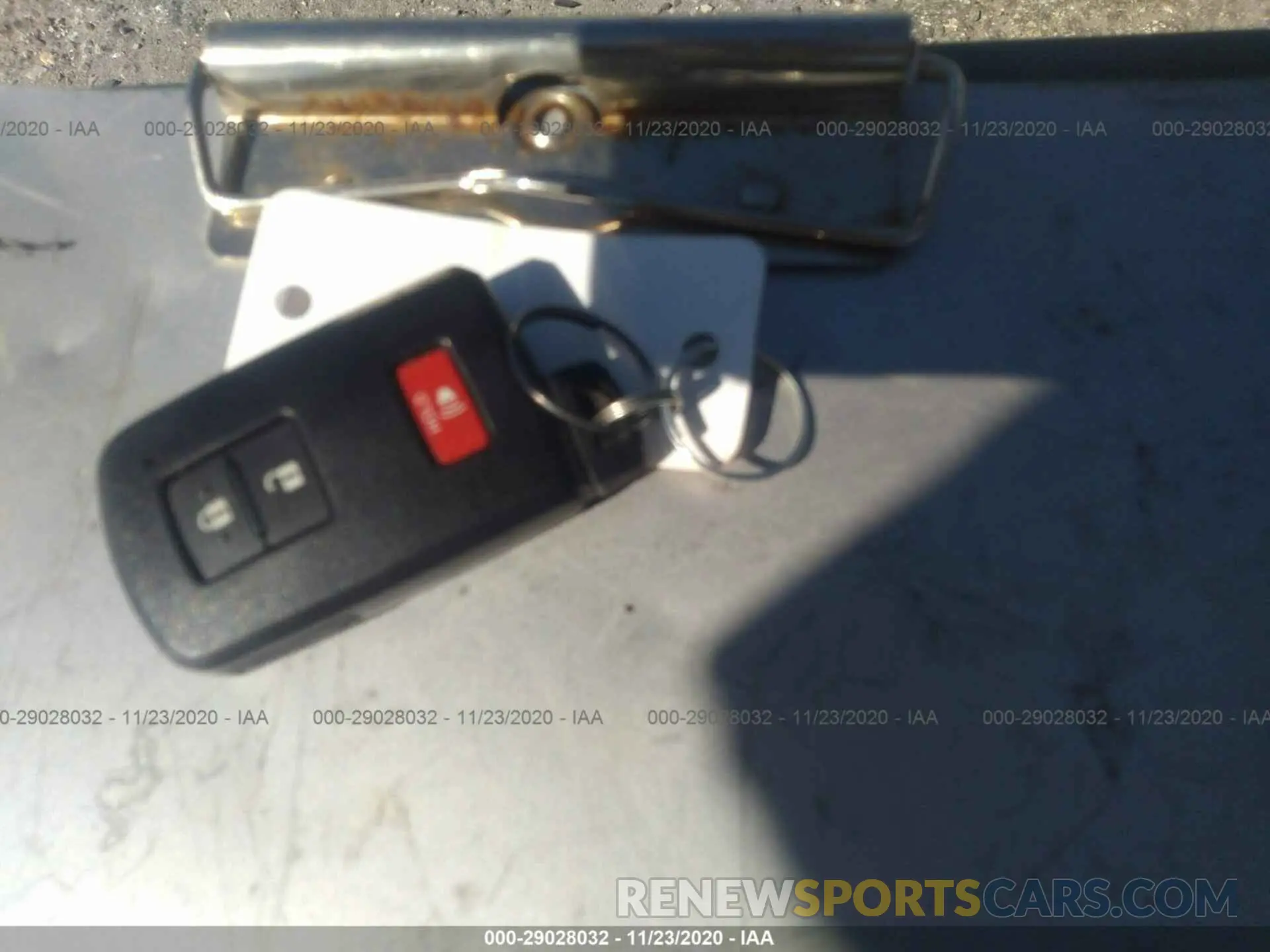 11 Фотография поврежденного автомобиля 3TMGZ5AN2LM353644 TOYOTA TACOMA 4WD 2020