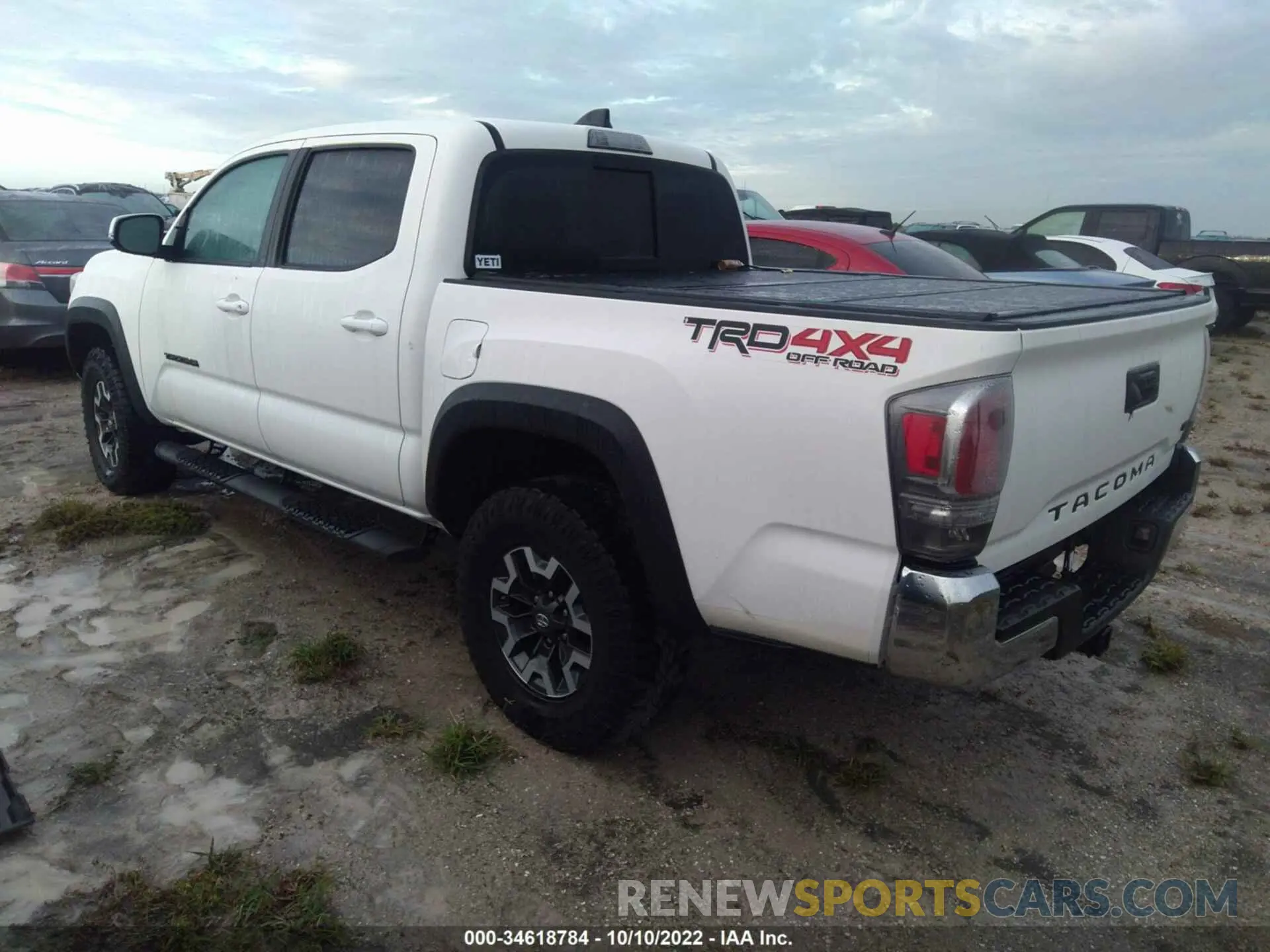 3 Фотография поврежденного автомобиля 3TYCZ5AN0LT003397 TOYOTA TACOMA 4WD 2020