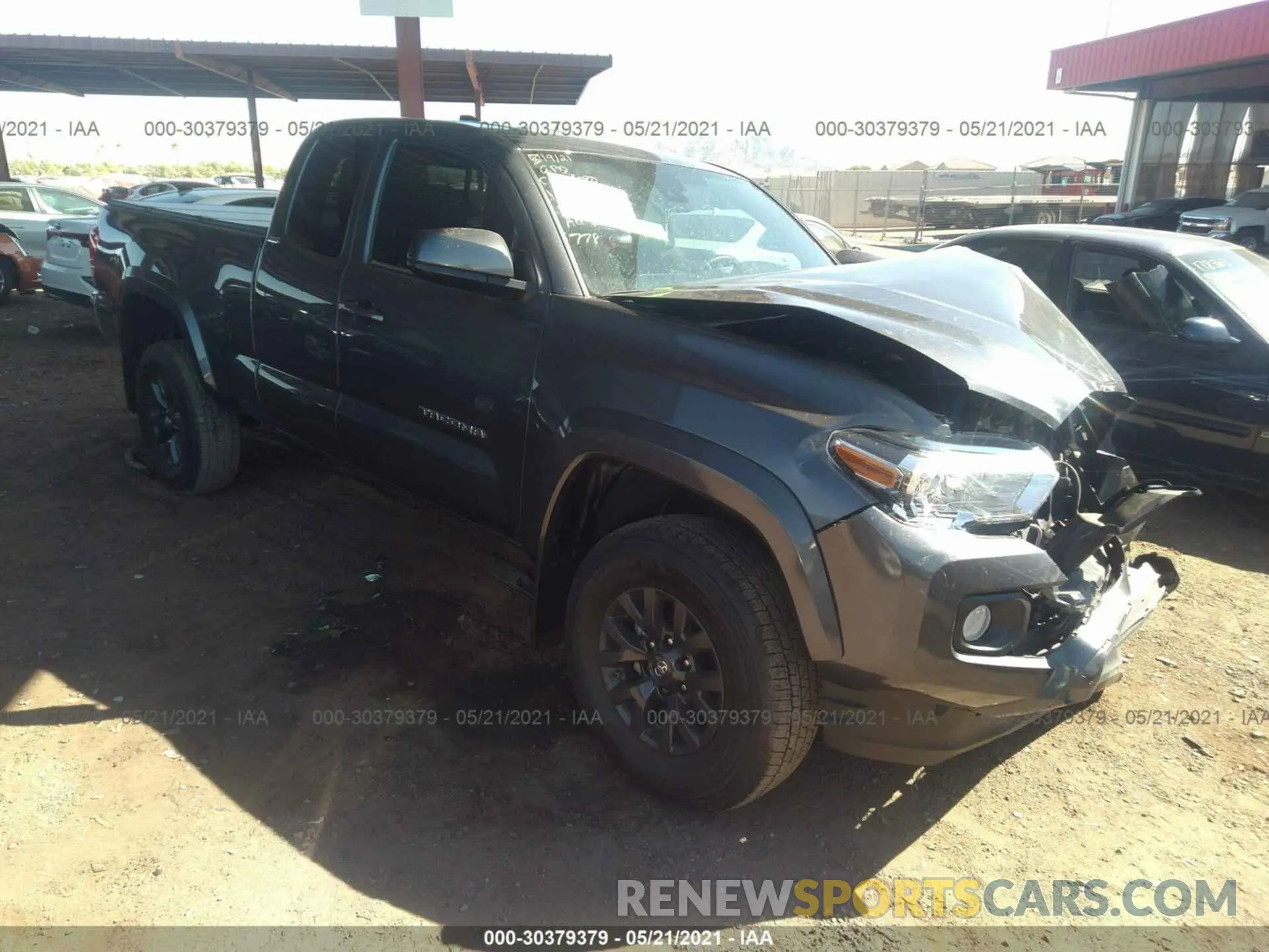 1 Photograph of a damaged car 3TYSZ5AN0LT001712 TOYOTA TACOMA 4WD 2020