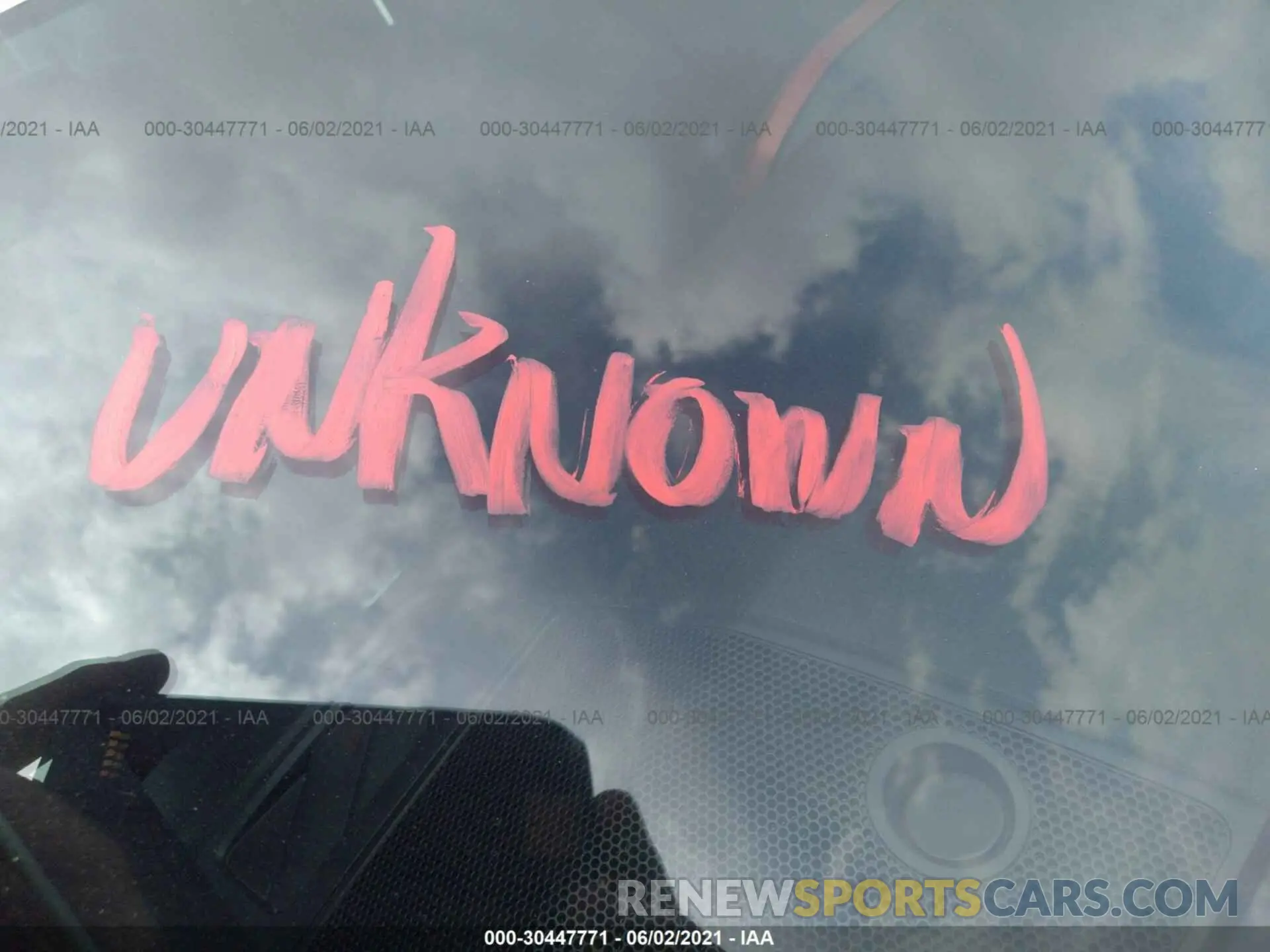 6 Photograph of a damaged car 5TFCZ5AN2LX223162 TOYOTA TACOMA 4WD 2020