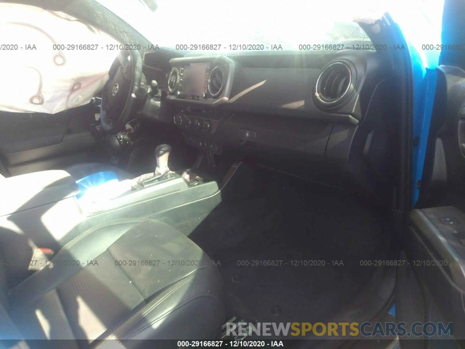 5 Фотография поврежденного автомобиля 5TFCZ5AN3LX216107 TOYOTA TACOMA 4WD 2020